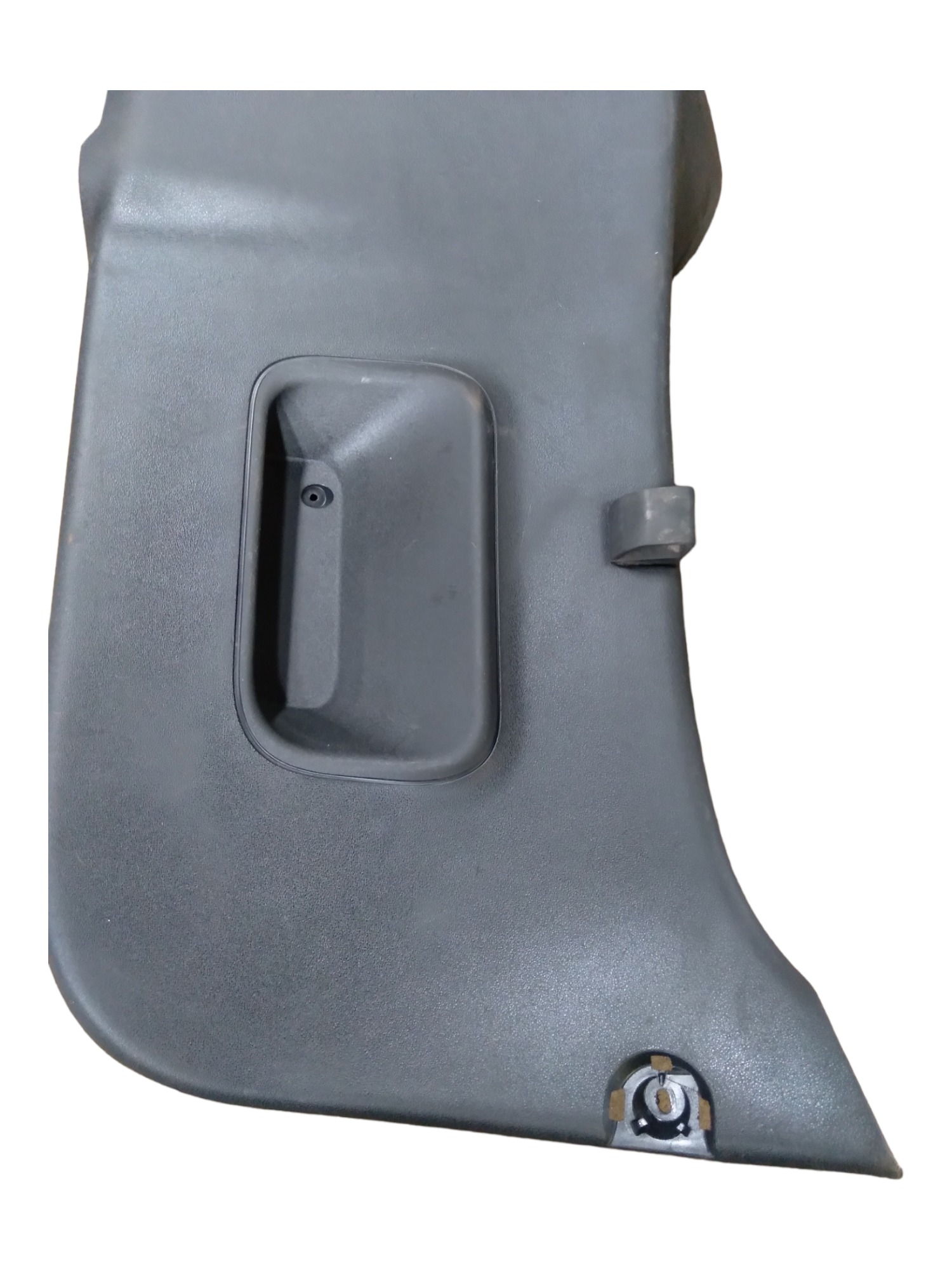 Moldura Tampa Tras. Porta Malas Citroën C3 13/15 C/Detalhes 2