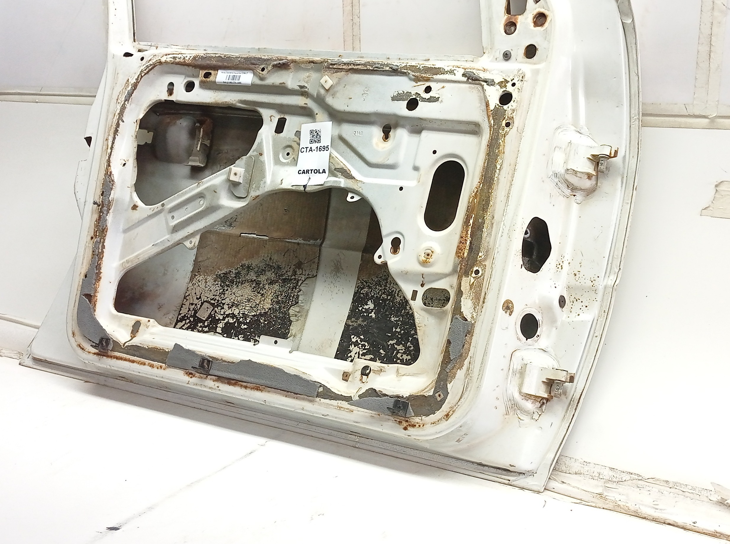 Porta Dianteira Esquerda Vw Gol G2 1994 1999 Para Recuperar Dianteira Esquerdo Branco 3