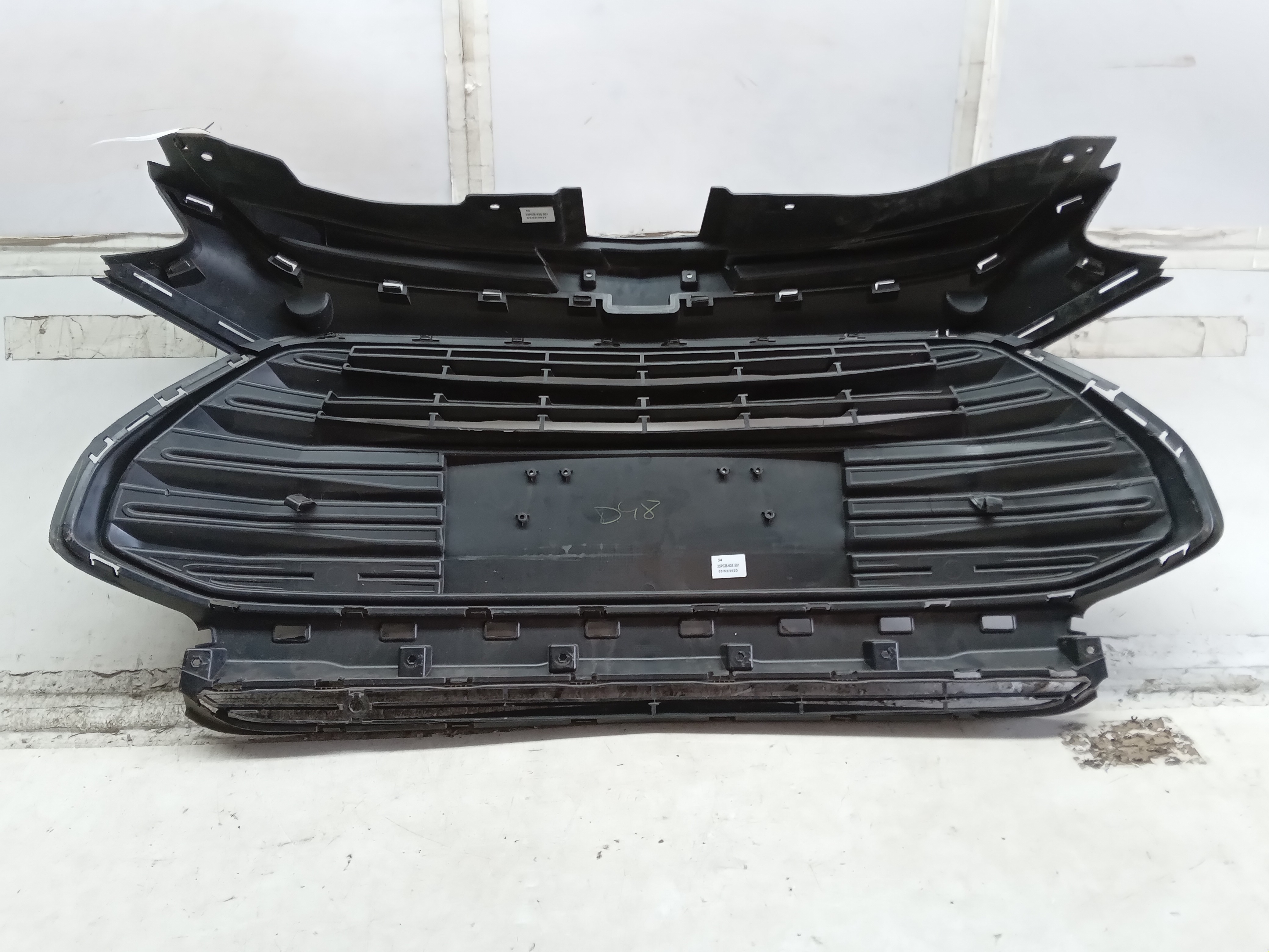 Grade Dianteira Chevrolet Tracker Premier 2022 4