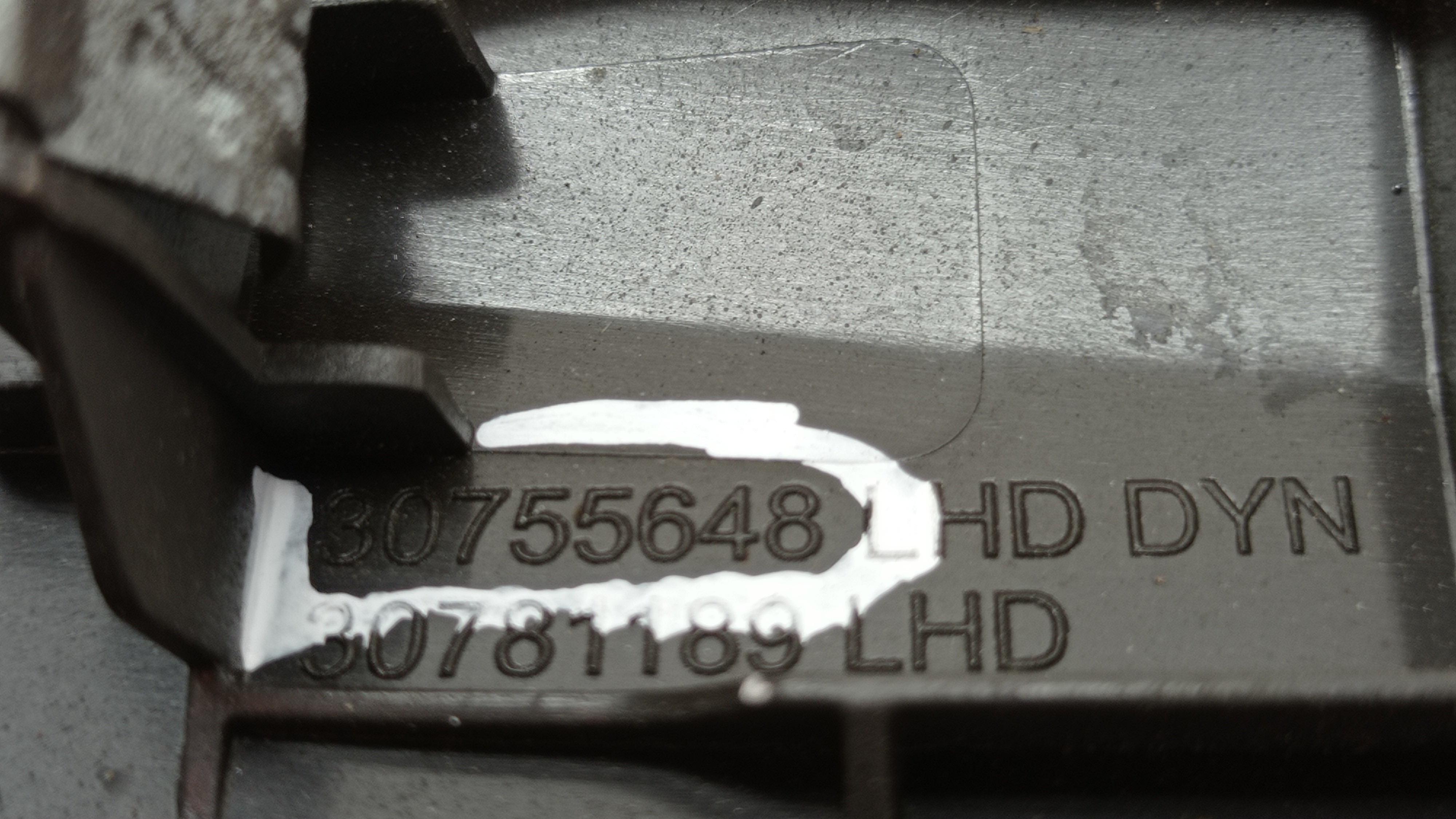 30755648 MOLDURA ACABAMENTO COMPUTADOR DE BORDO XC60  2010 6