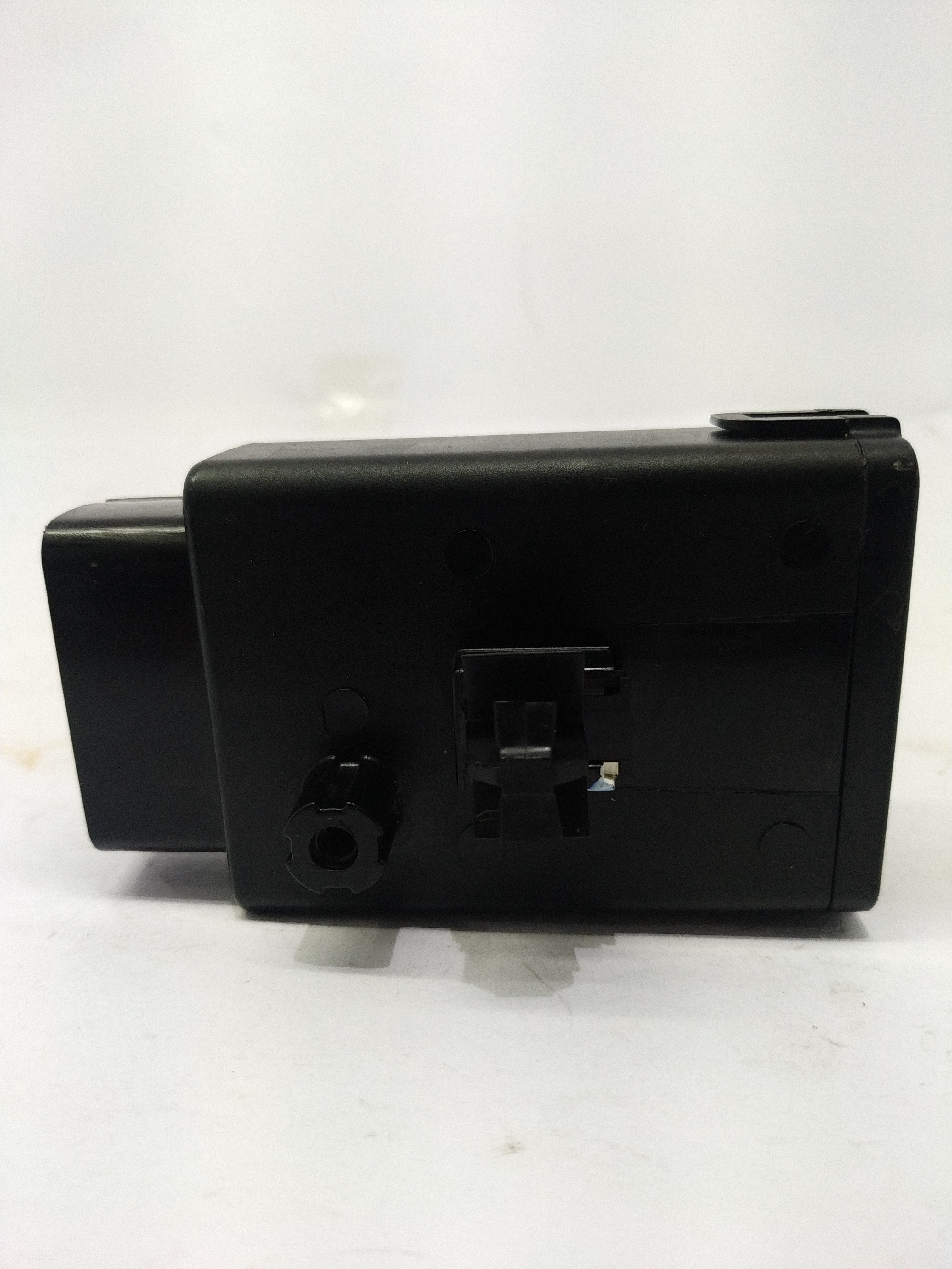Módulo Controle Do Vidro Elétrico Diant Esquerdo Gm Cobalt
