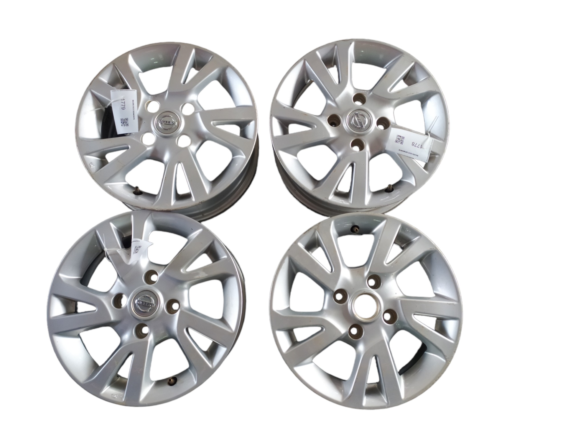 Roda Aro 15 De Liga Leve Nissan Versa 1.6 2017 Az60b2p43