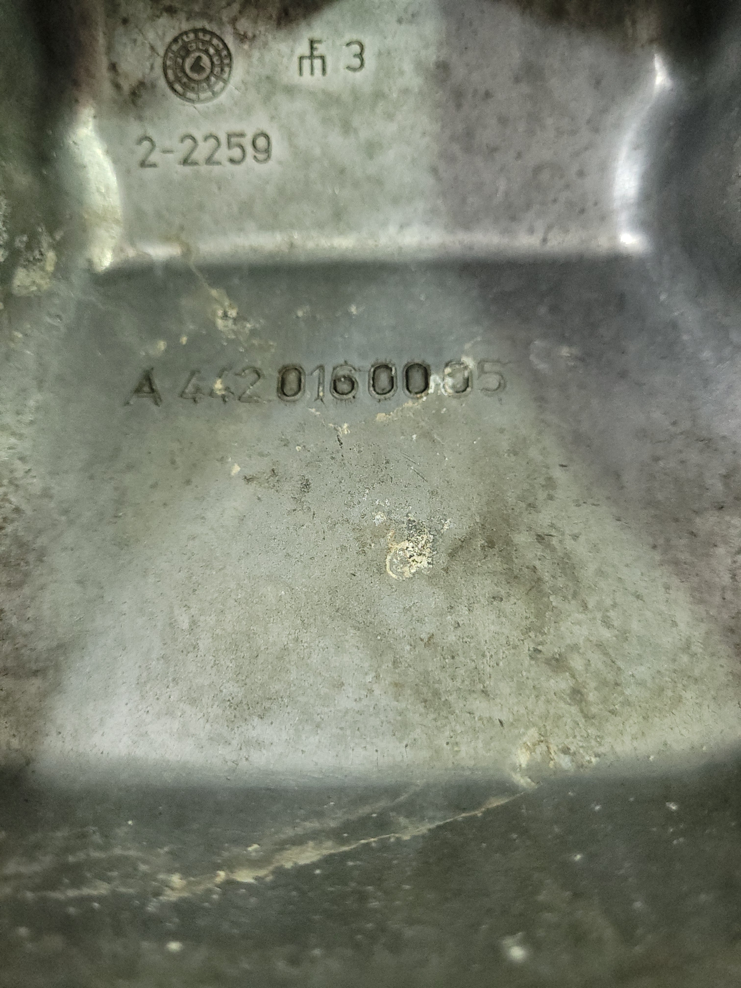 Tampa Válvula Motor M Benz 1634 1935a4420160005 5