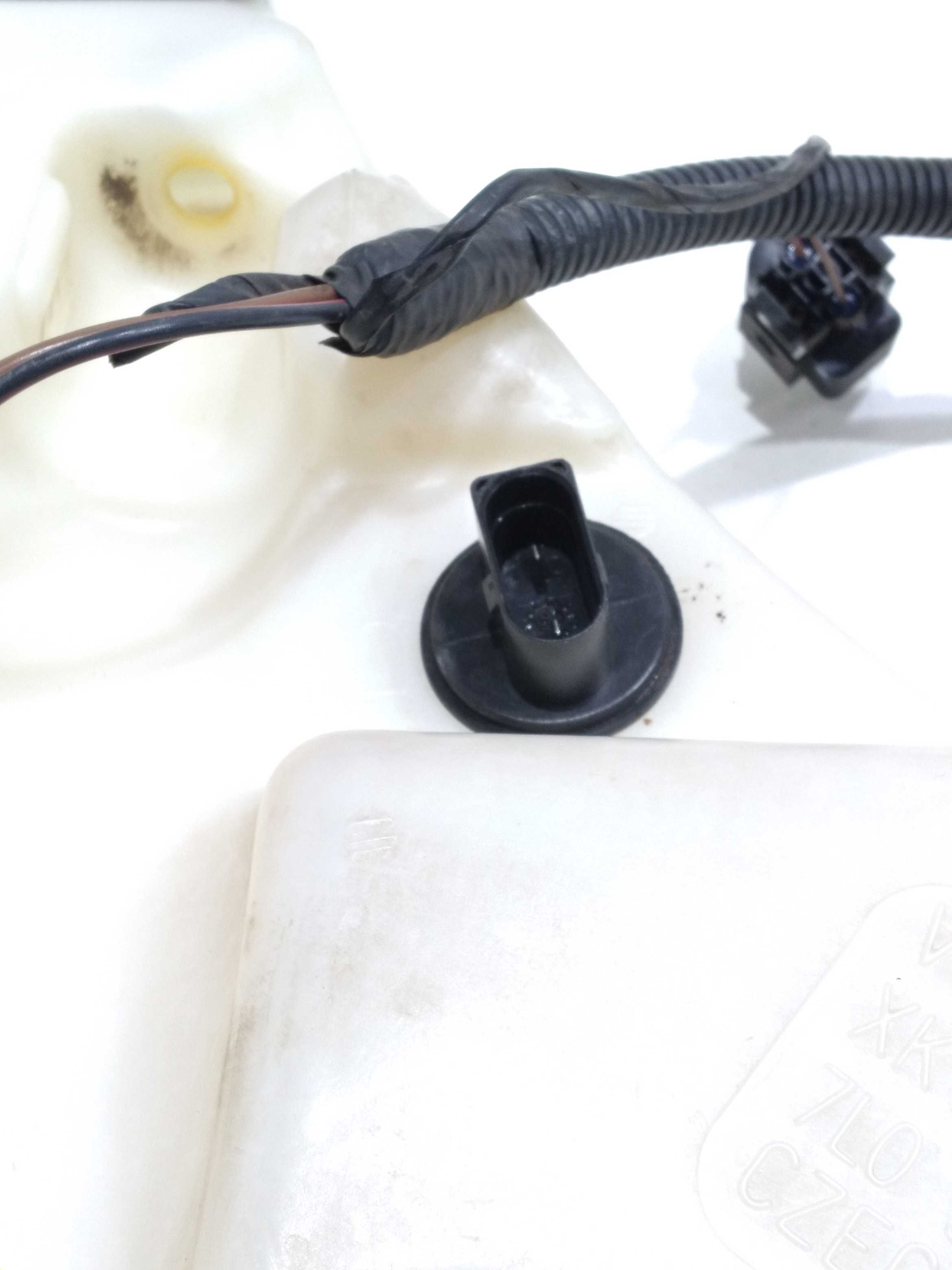 Reservatório Parabrisa Vw Touareg 4.2 V8 2005 7