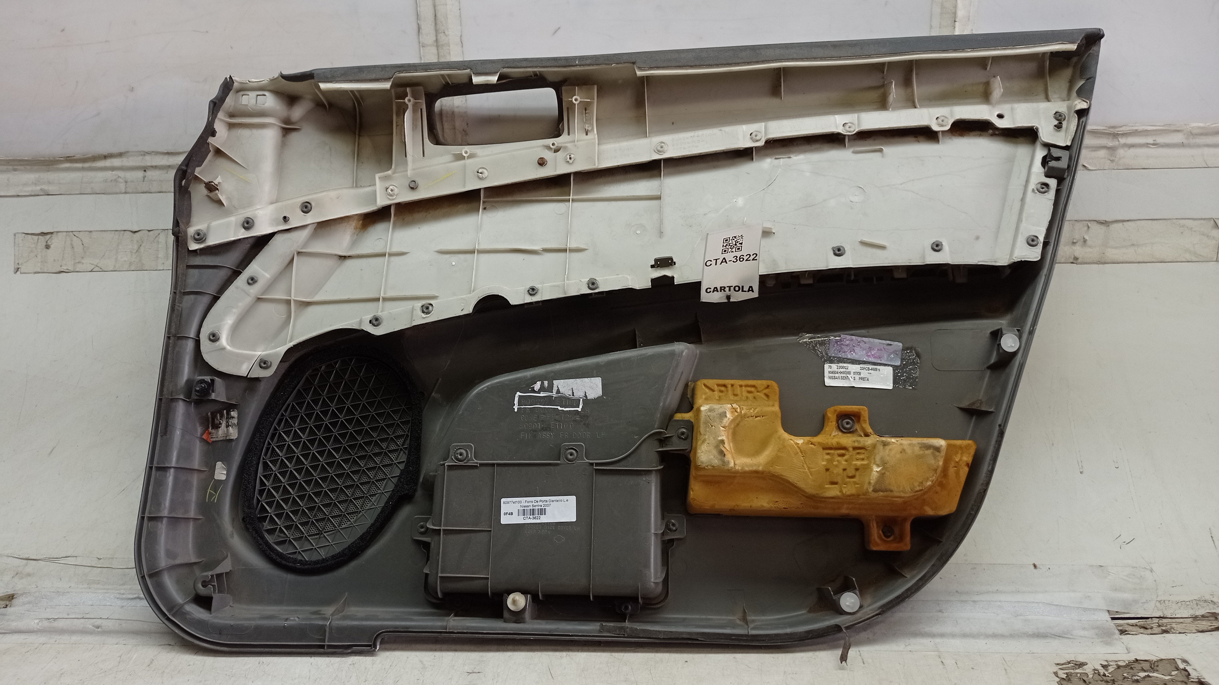 80977et100  Forro De Porta Dianteiro L.e Nissan Sentra 2007 3