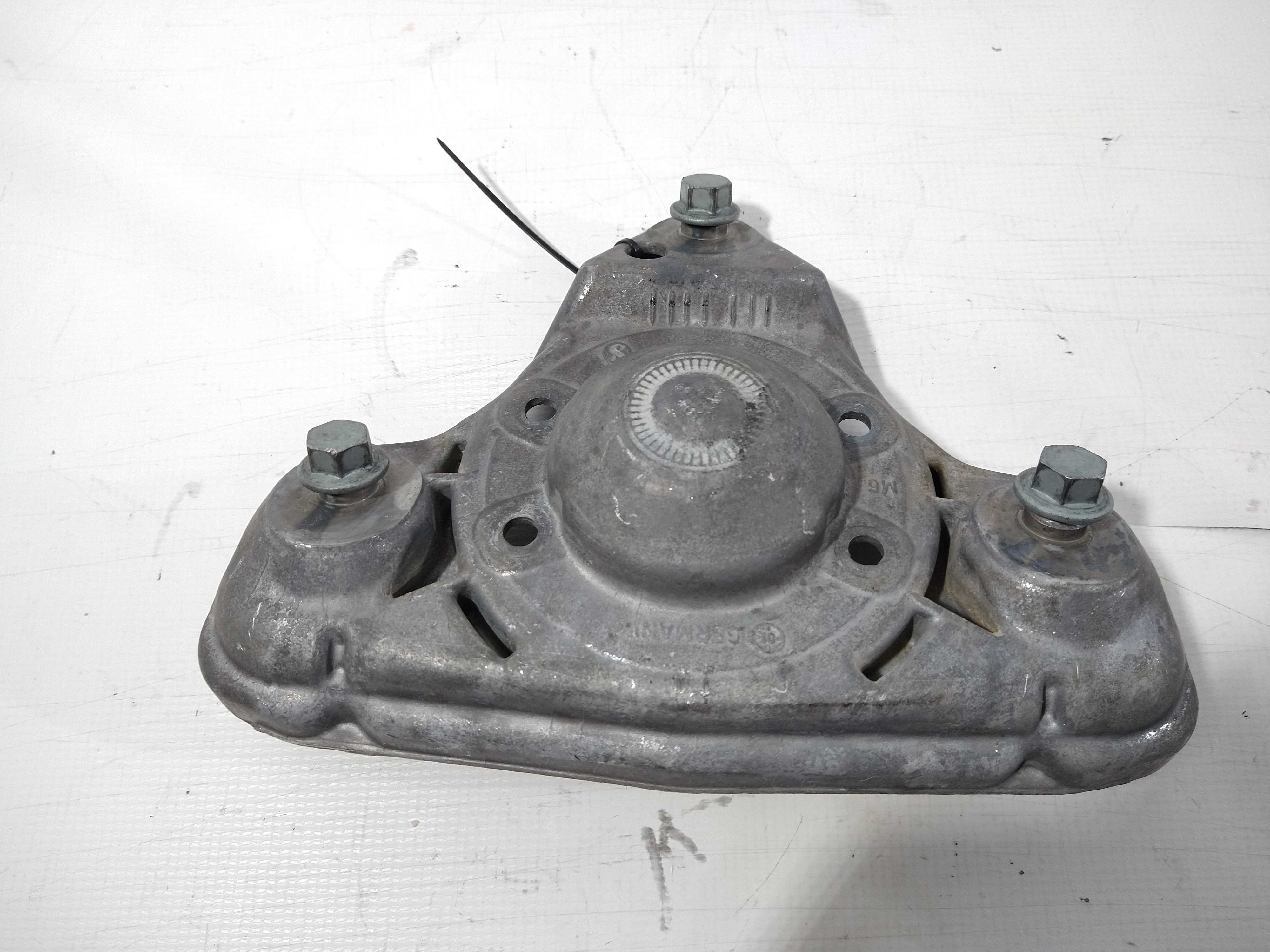 Suporte Coxim Amortecedor Esquerdo A4 V6 2001 Usado 5