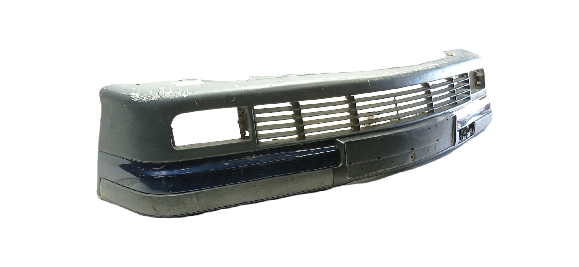 Parachoque Dianteiro Com Alma Bmw 325i – 1994 P/ Recuperar 3
