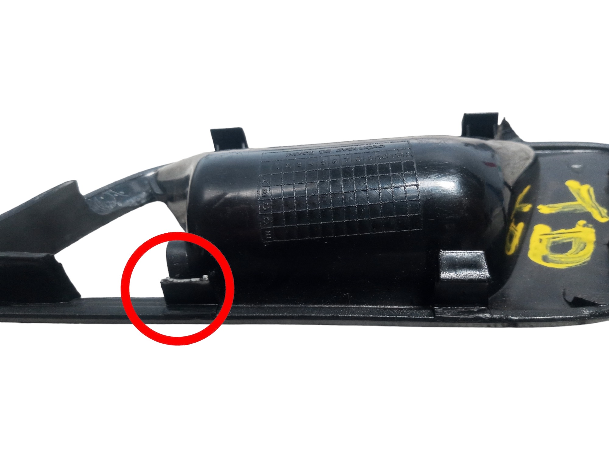 Moldura interna maçaneta tras dir Vw Fox 1.6 2013 c/detalhe 3