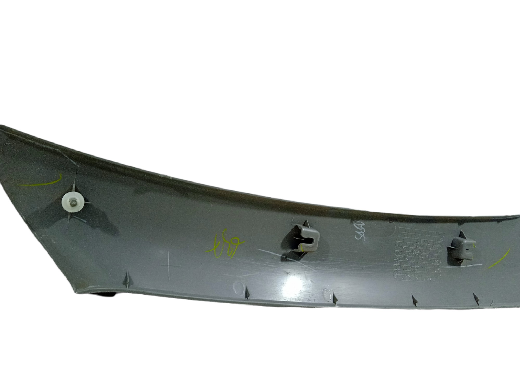 Acabamento Coluna Esquerda Parabrisa L200 Triton 12/16 Usado 3