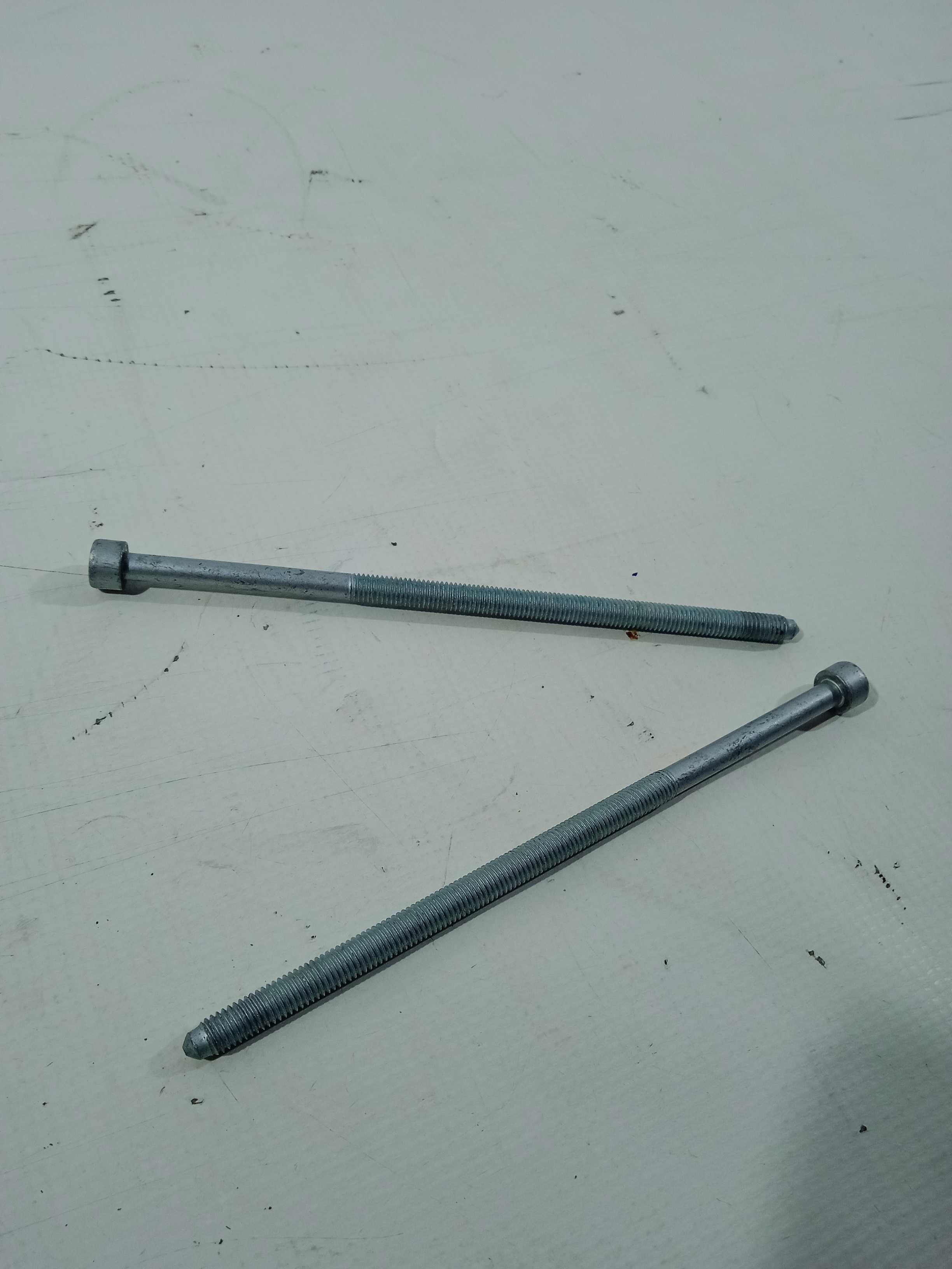 Par De Parafuso Fixação Do Hidrovacuo Audi A4 2.4 2000 2