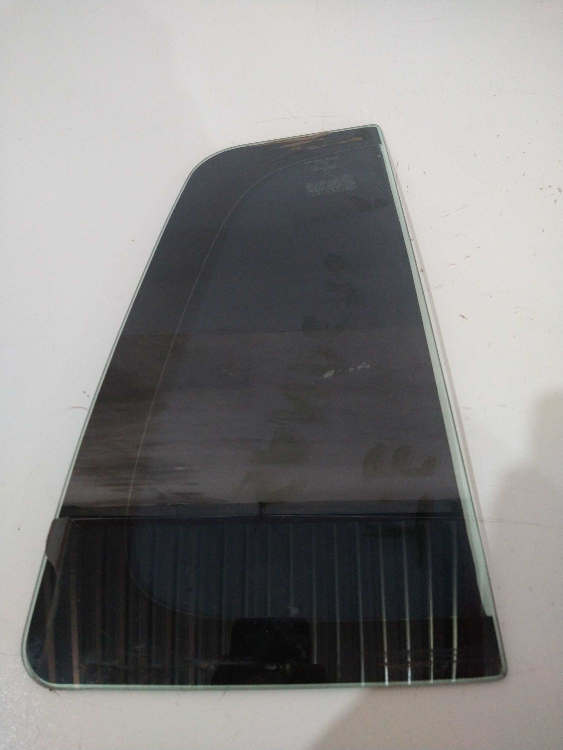 Vidro Fixo Traseiro Sandero 2016 L/e Usado Original