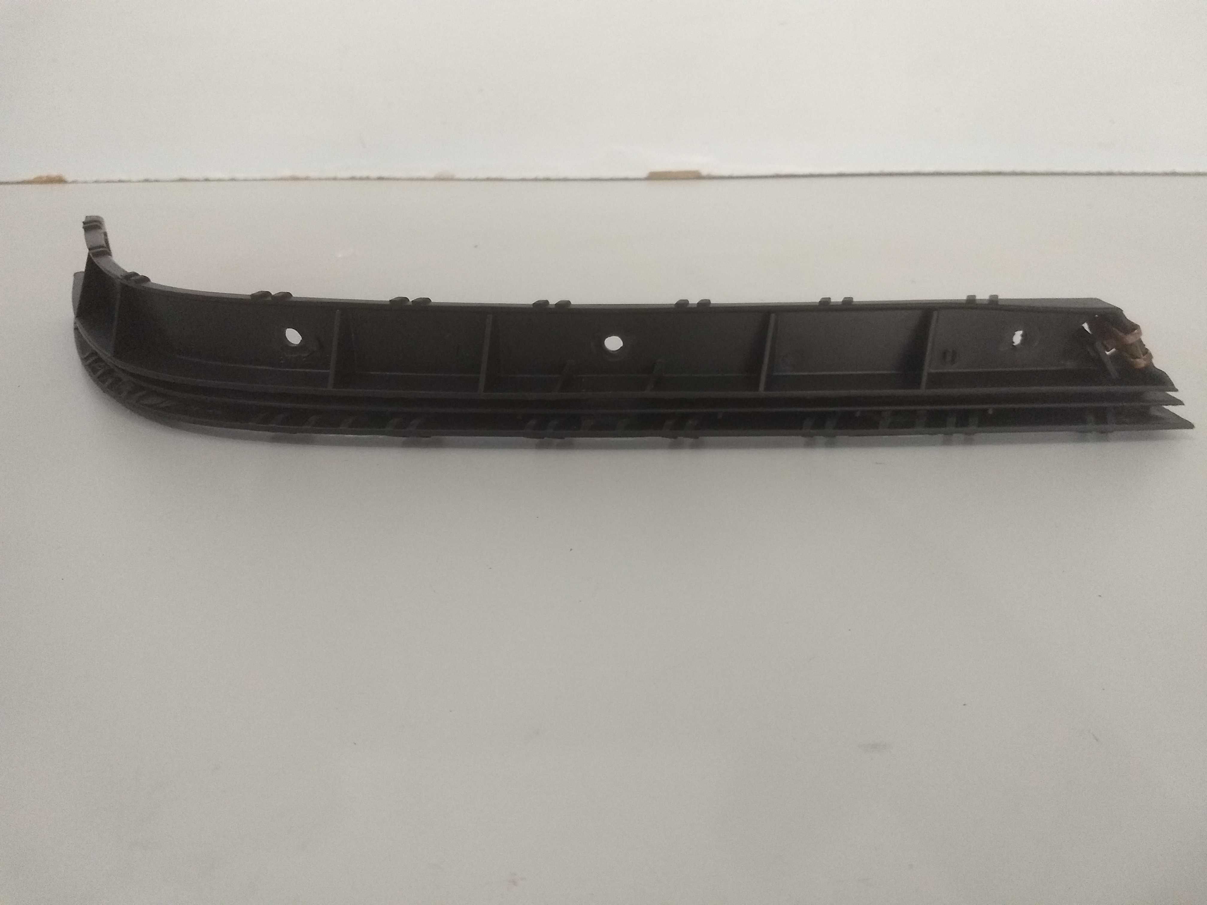 Suporte Guia Parachoque Traseiro L/e Zafira 2008 Usado Orig 3