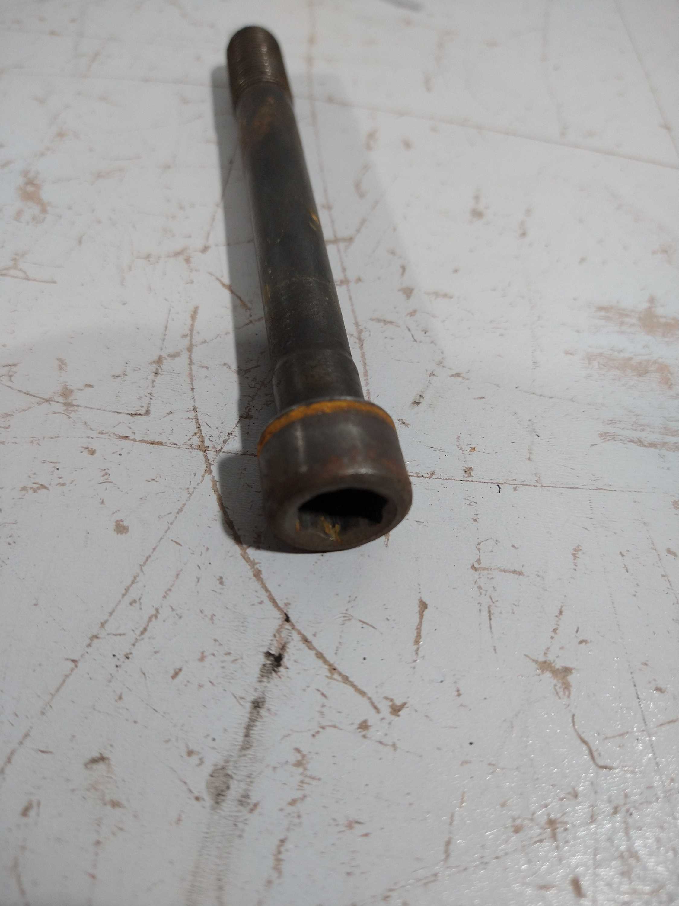 Parafuso Cabeçote Hyundai Hr L200 H100 2.5 8v 1997 Usado
