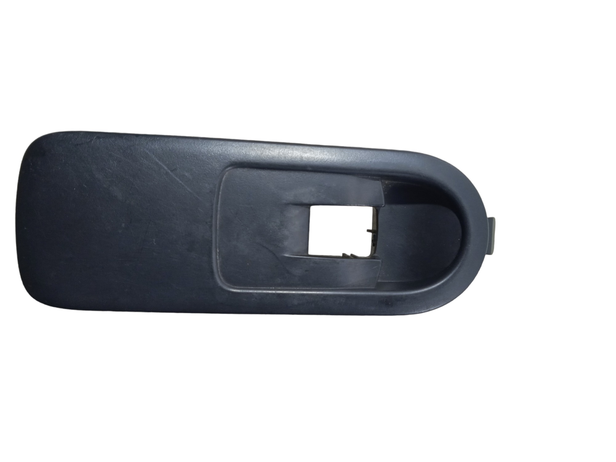Moldura Botao Vidro Eletrico Diant Dir Sandero 2013 Usado