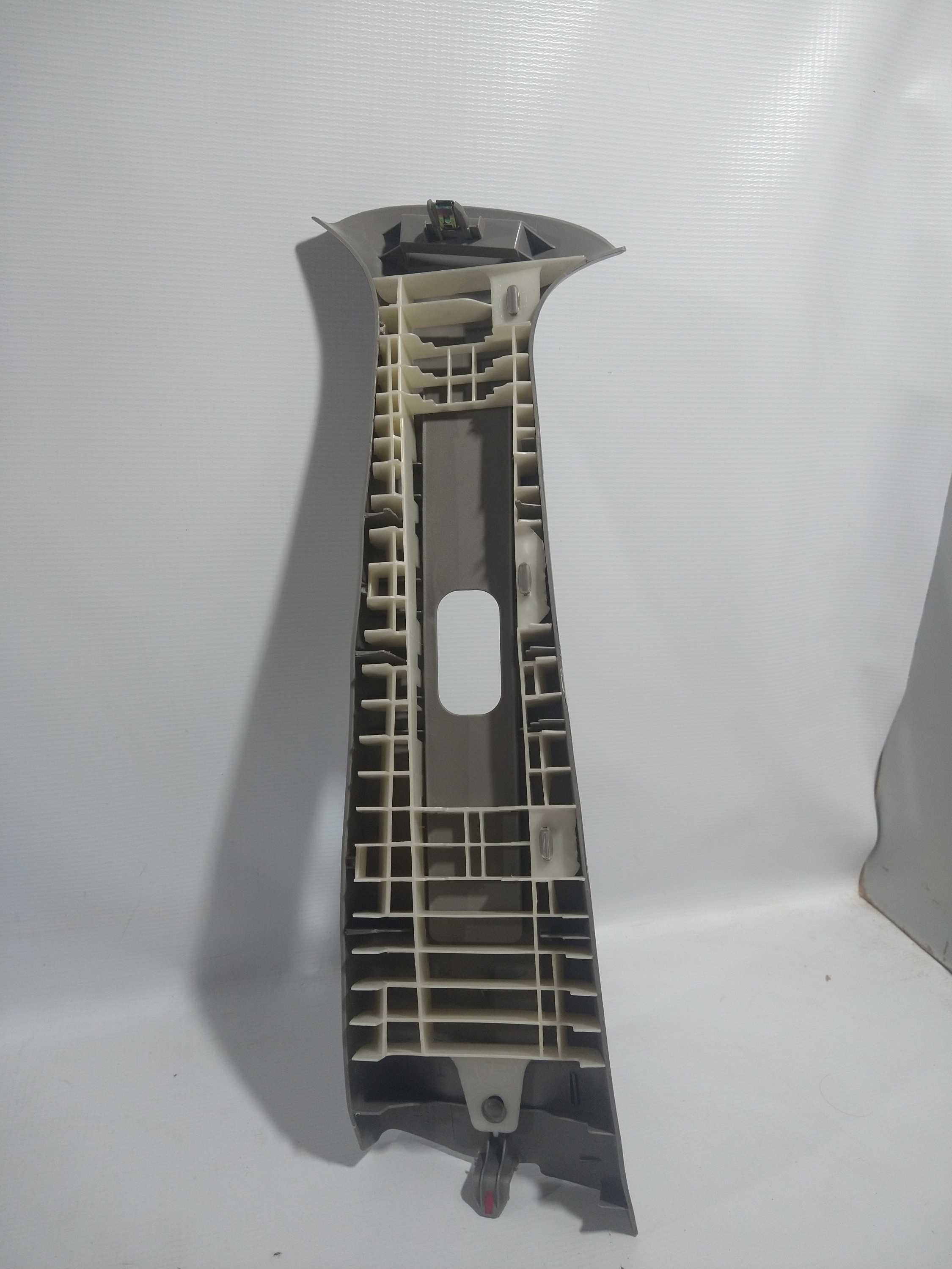 Moldura Superior Lado Direito Cinto Corolla