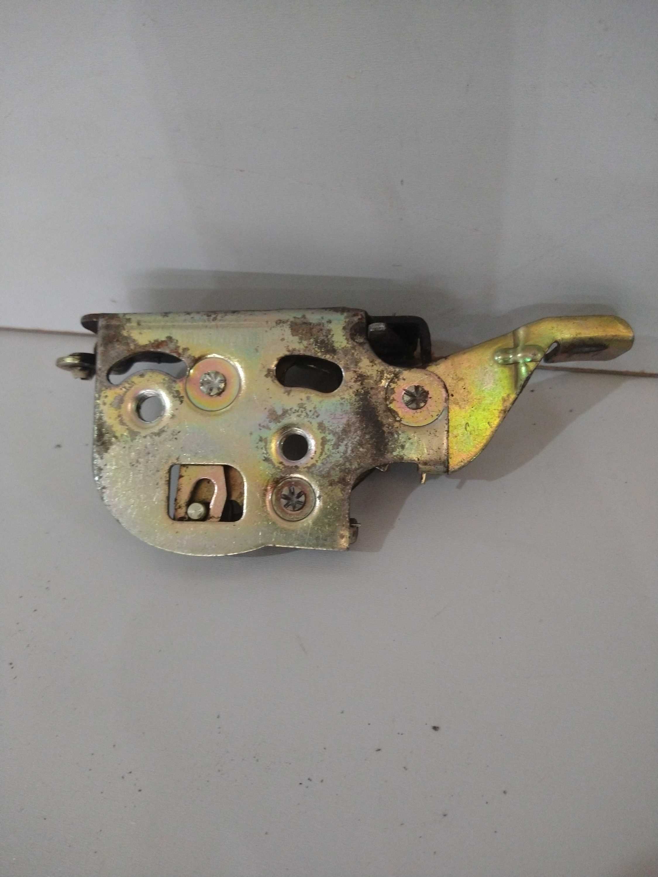 Fechadura Porta Traseira Direita Uno 1995 Usado 2