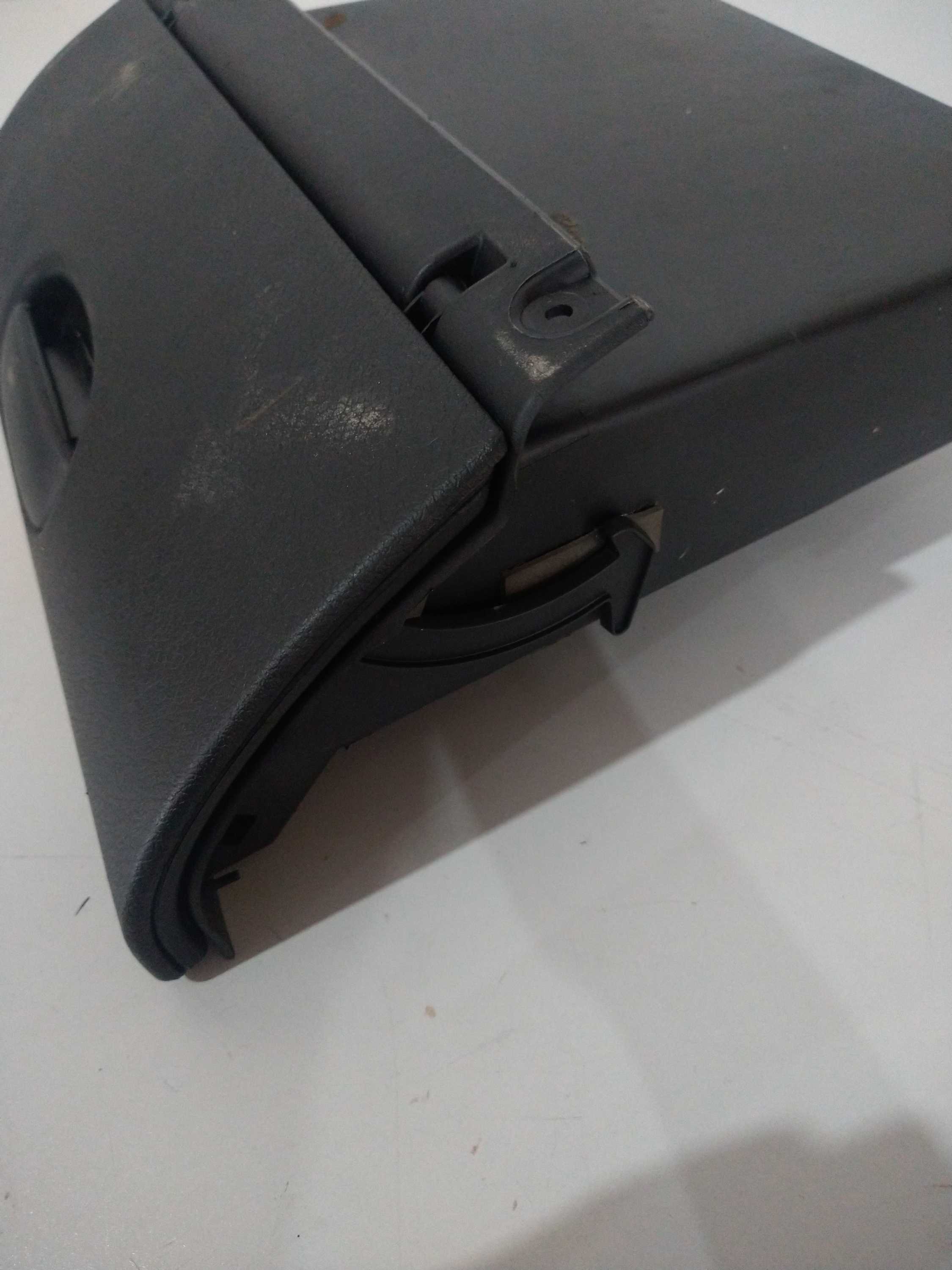 Porta Luvas Corsa 98 Usado Original