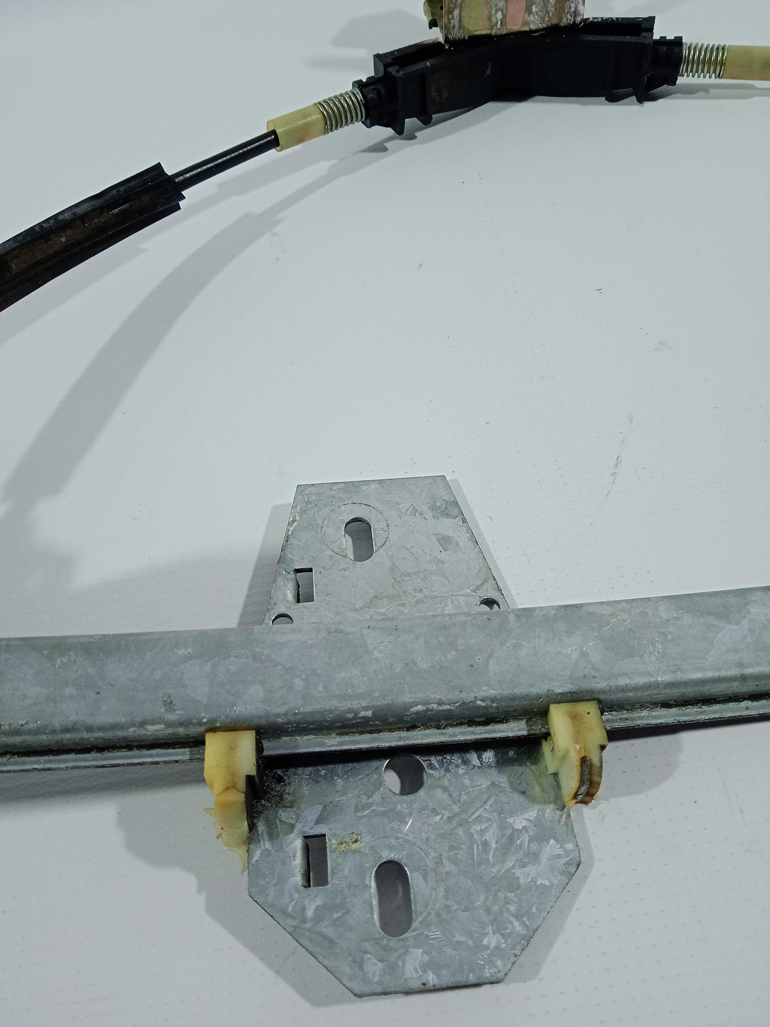 Máquina De Vidro Dianteira Esquerda Clio 96/99 Usado 6