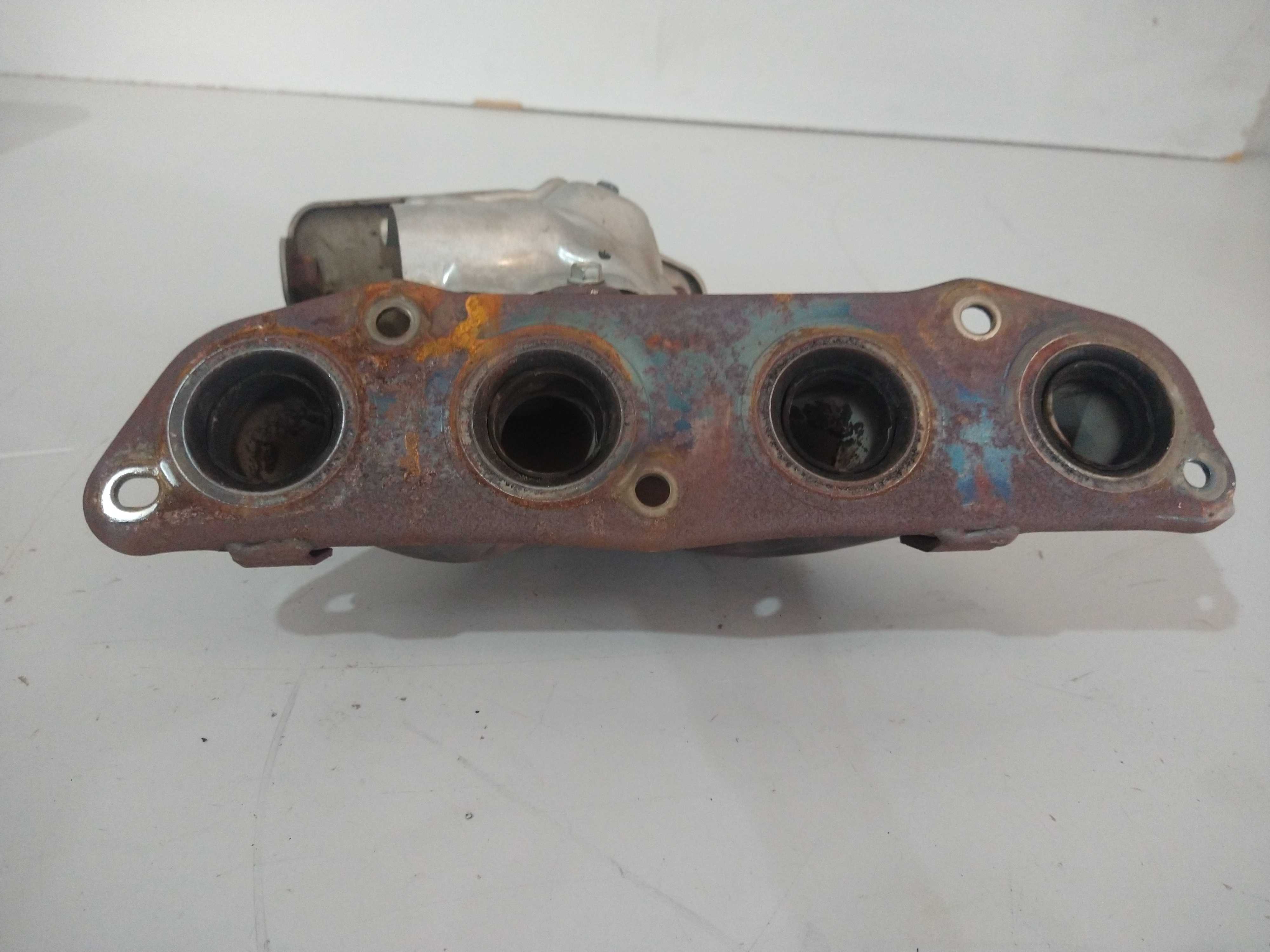 Coletor Escape March Versa 1.6 4cc 2014 Usado Original 2