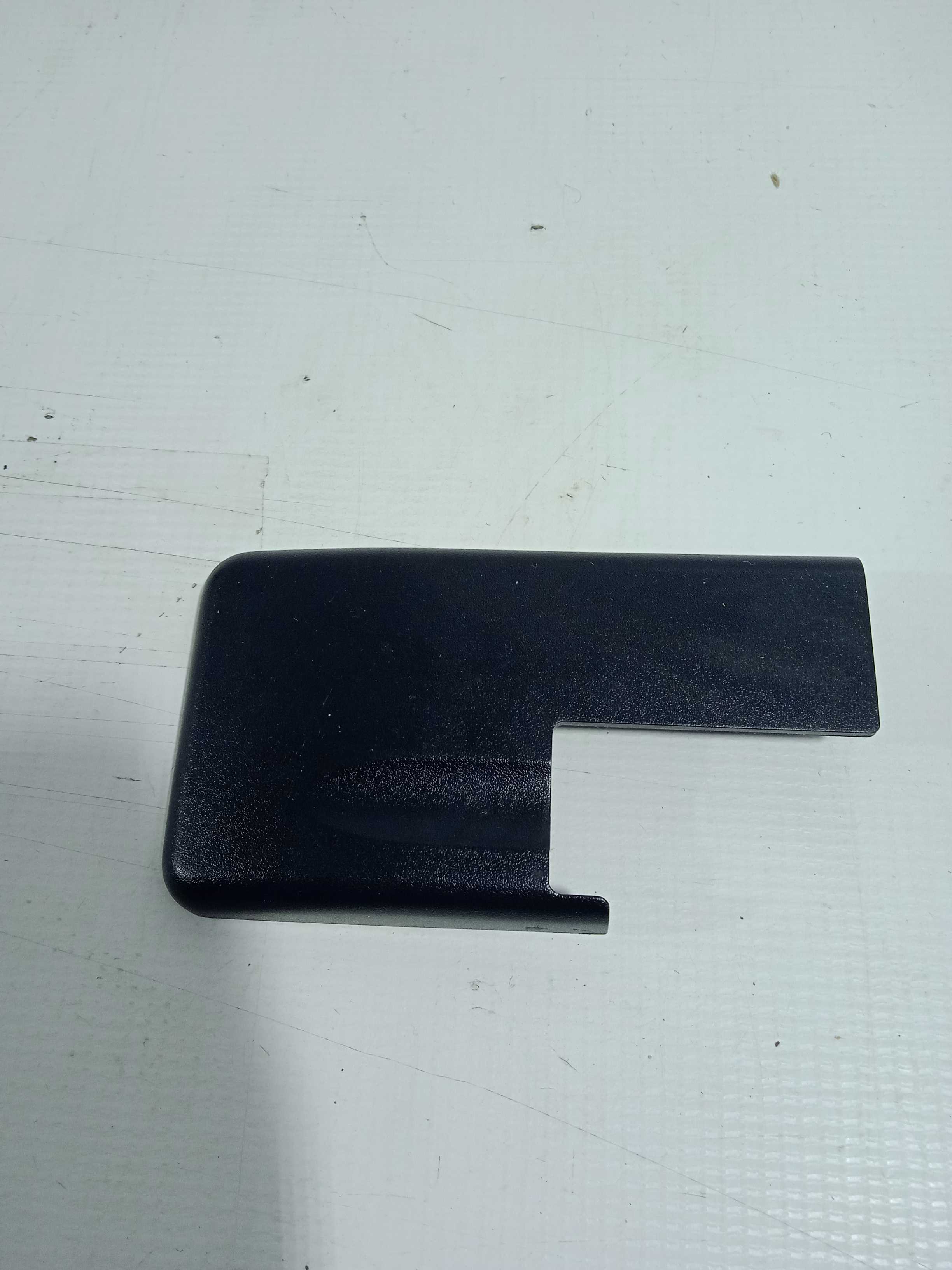 Acabamento Trilho Banco Dianteiro Direito Audi A4 2001 2