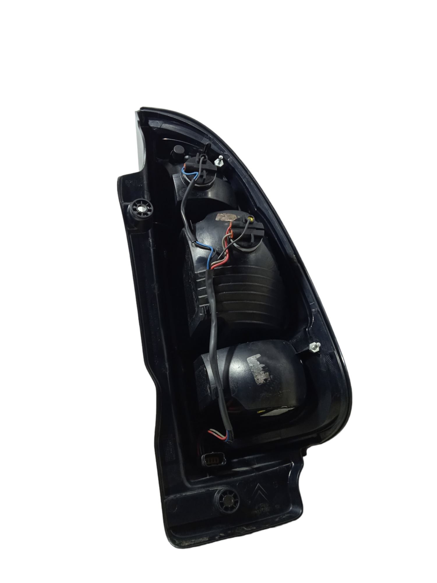 Lanterna Traseira Esquerda Citroen Aircross 2011/12 Usado 3