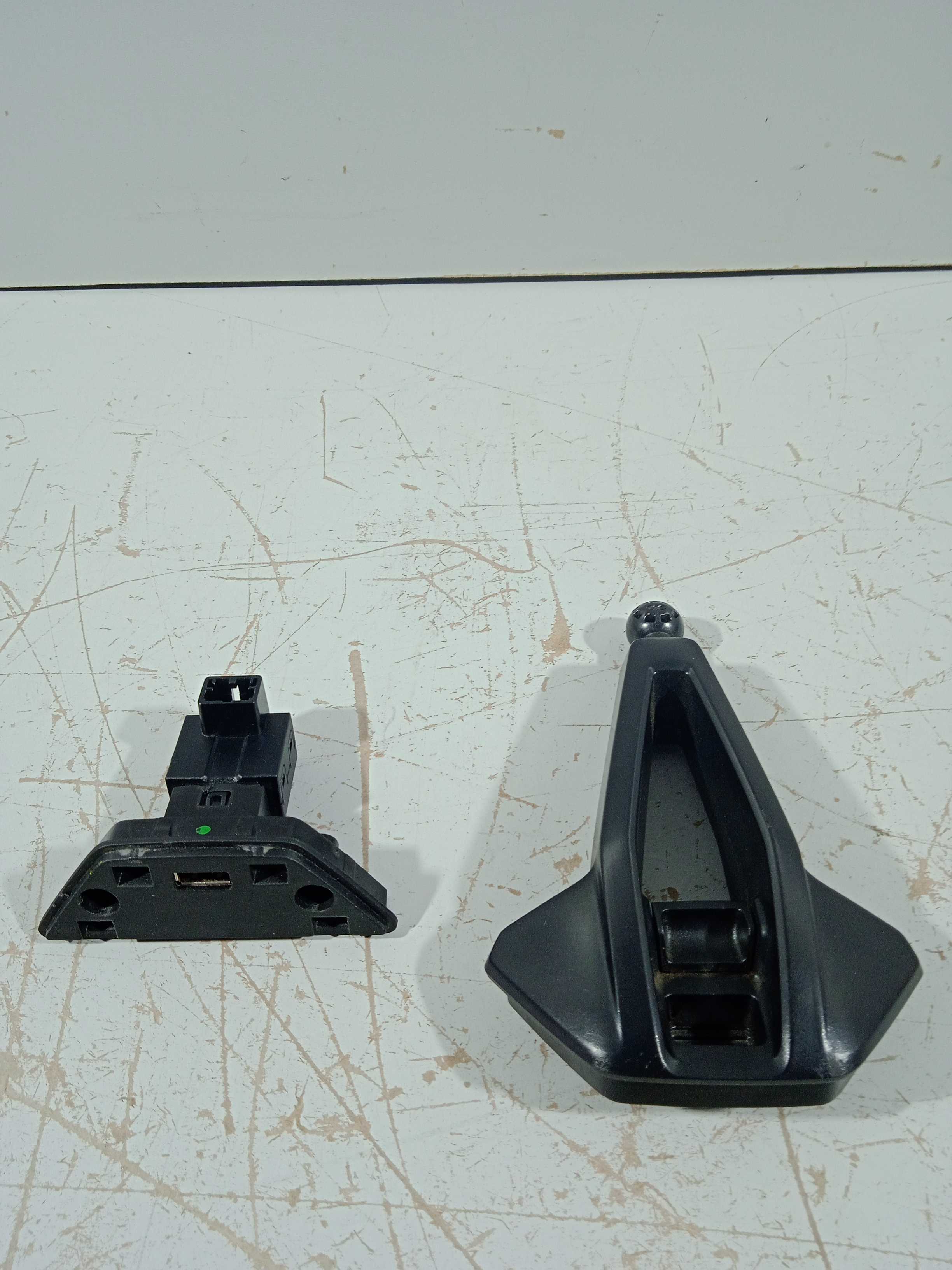Kit Suporte Para Celular Polo 2018 Msi Usado Original Preto