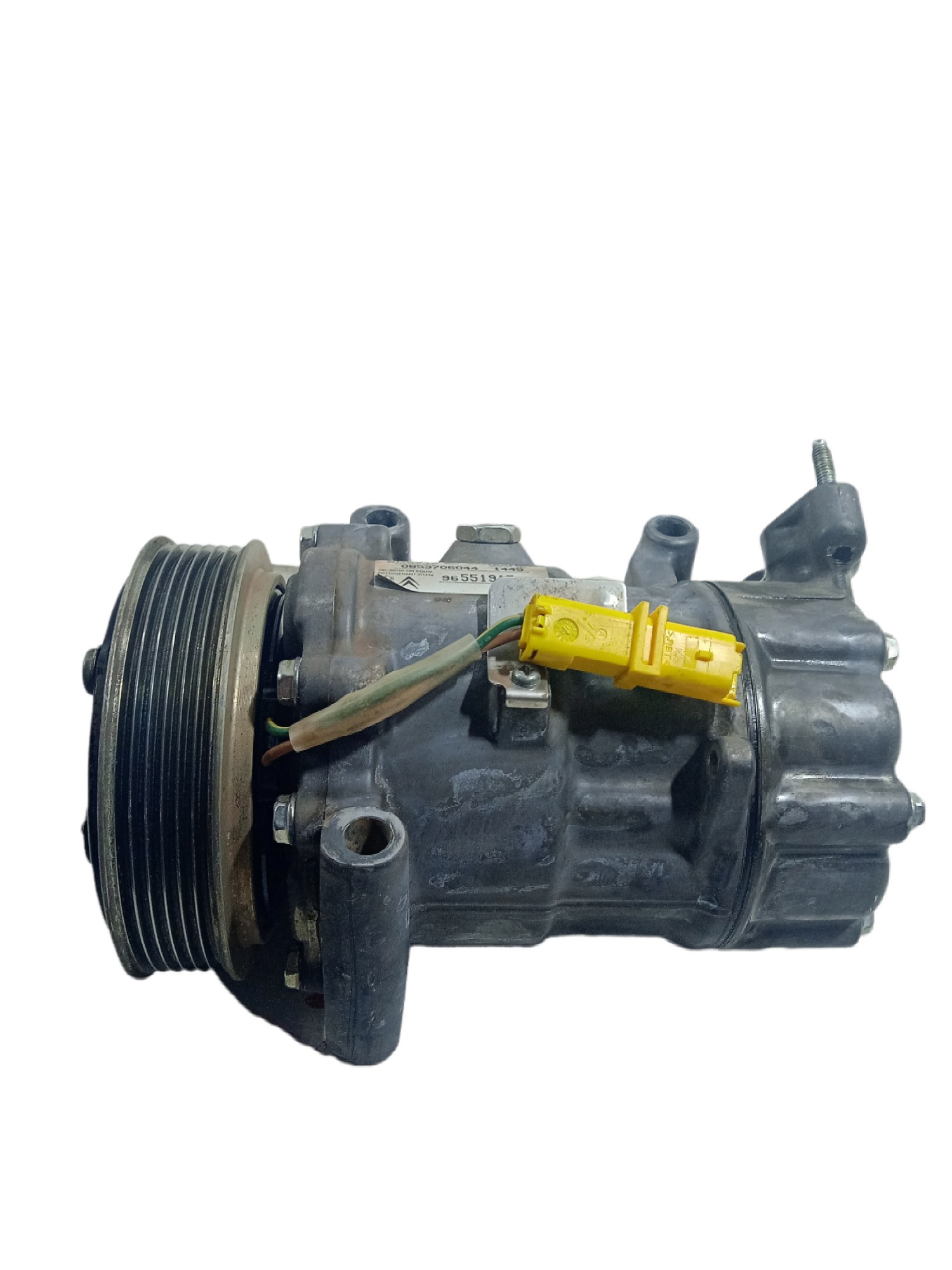 Compressor Do Ar Condicionado Peugeot 207 1.4 8v 2010 Usado 2