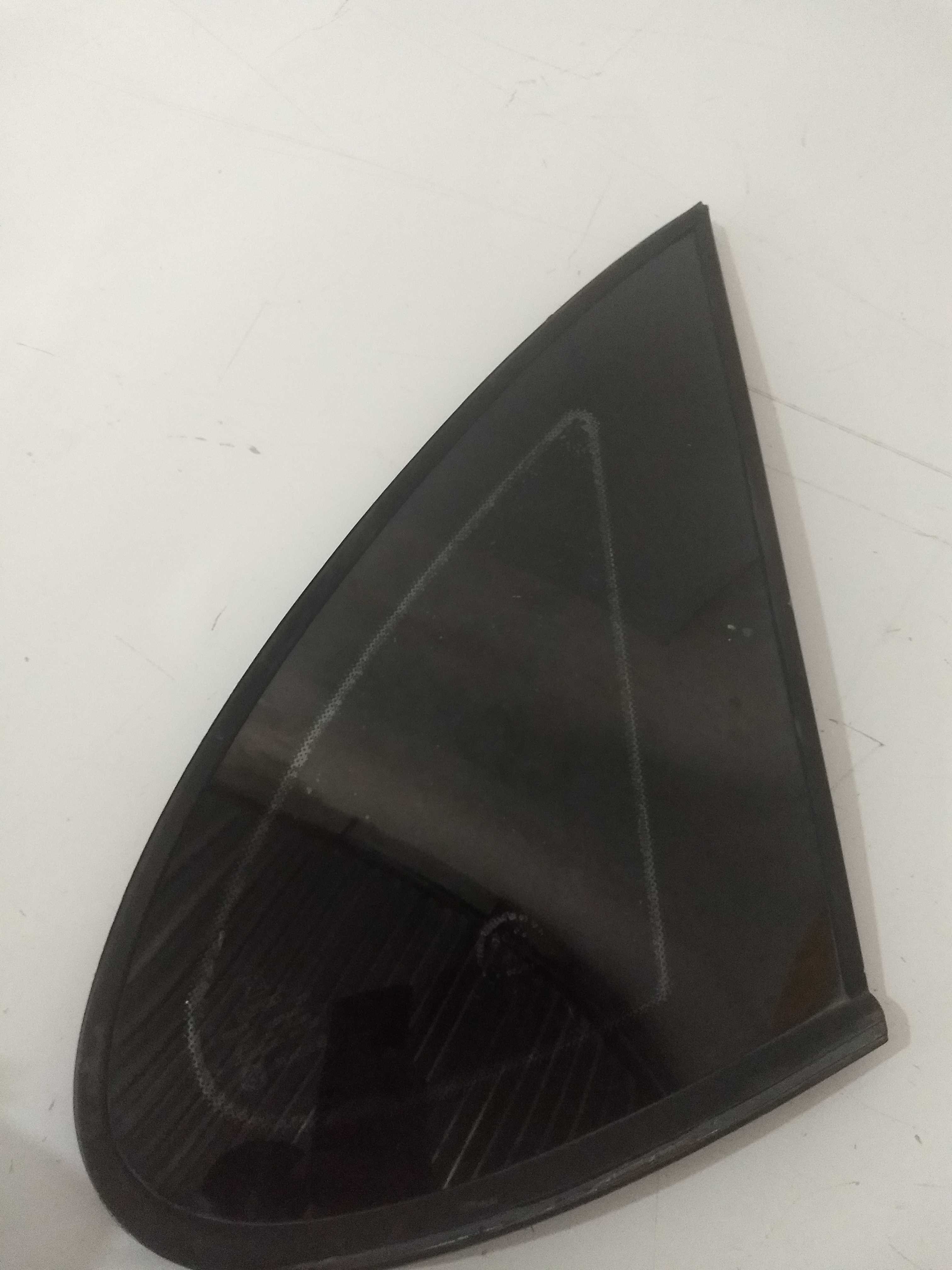 Vidro Fixo Traseiro Lado Direito Vectra 1998 Usado Original