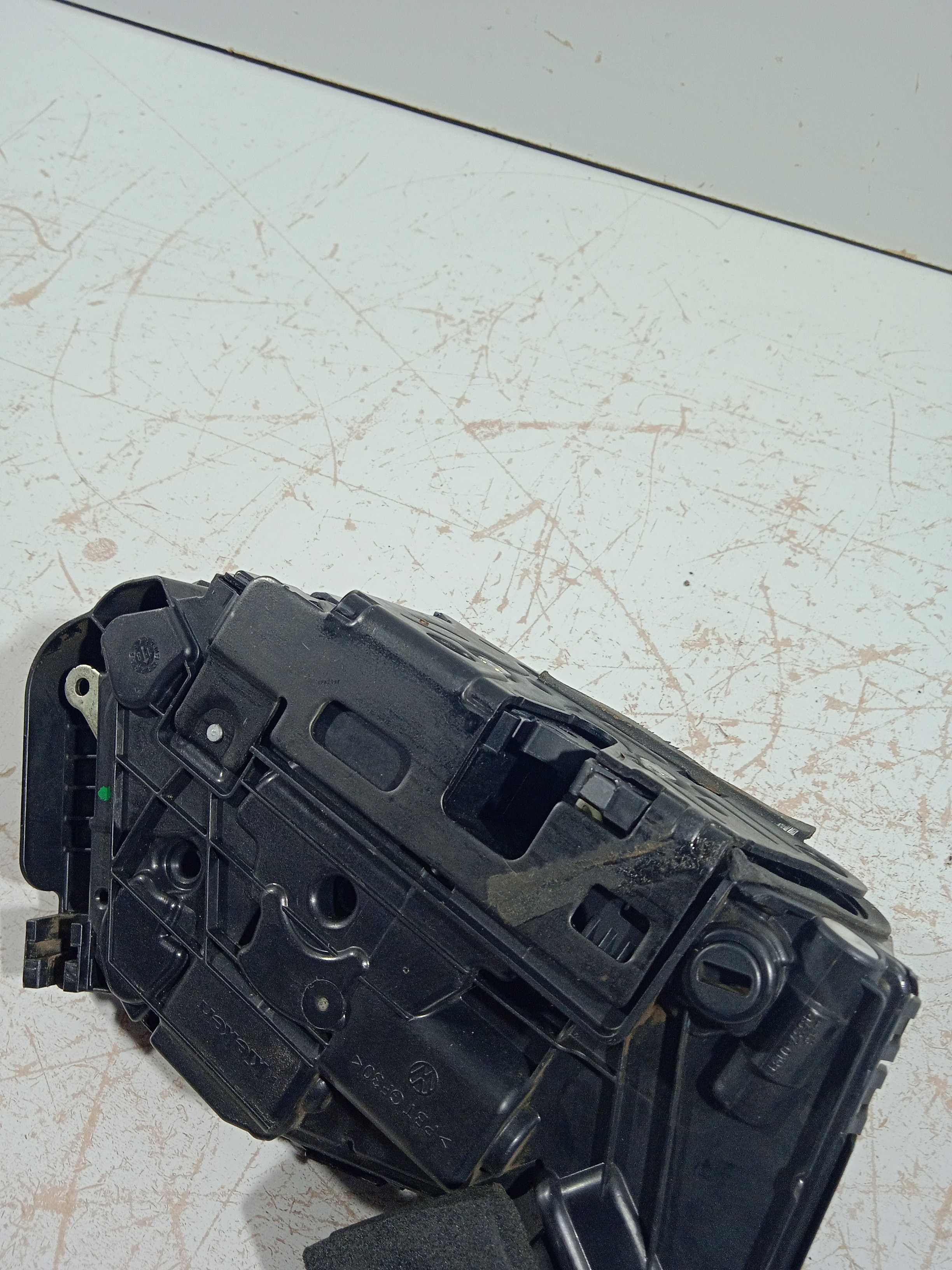 Fechadura Traseira L/e Polo Msi 1.6 2018 Usado Original 3