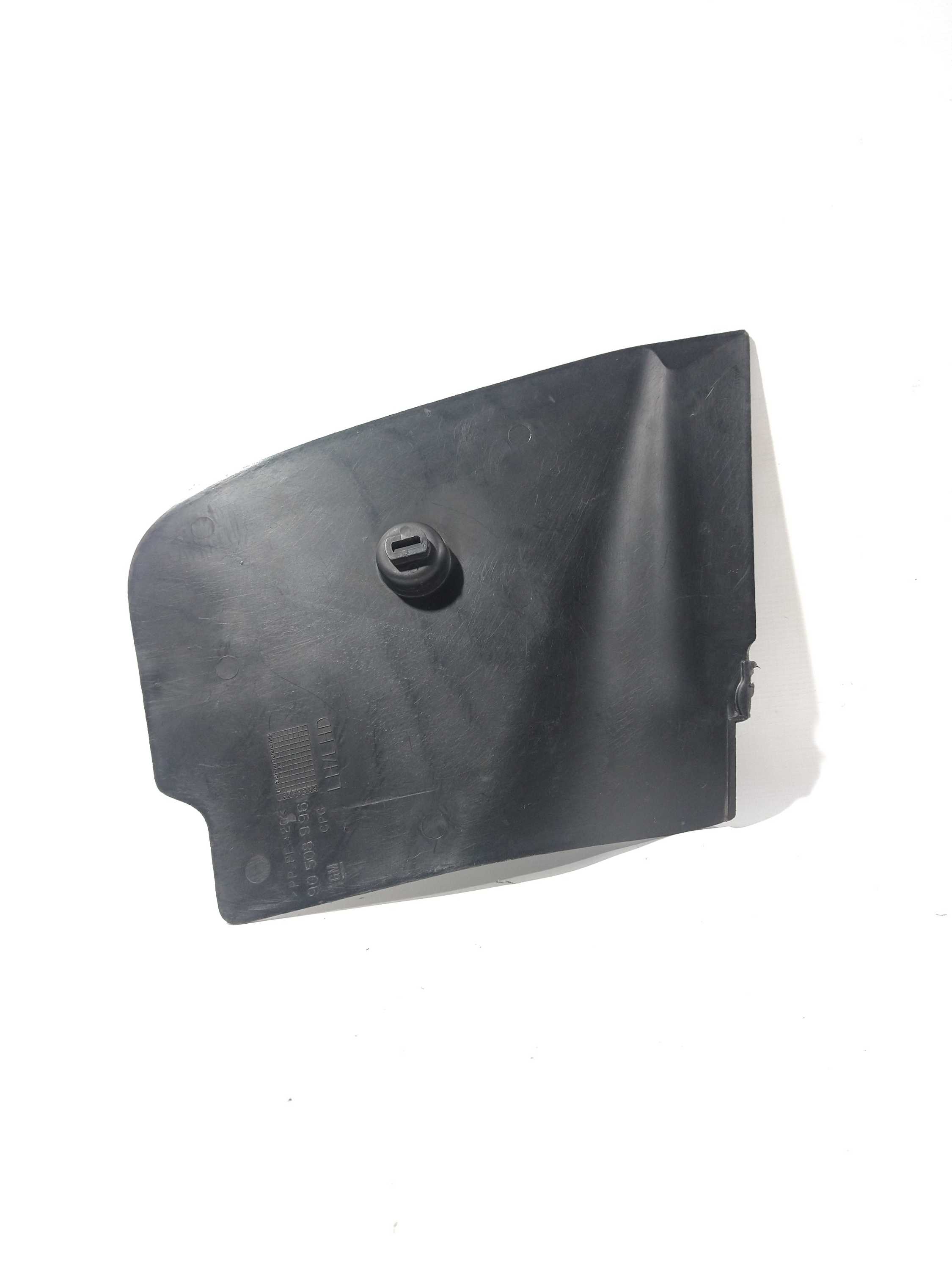 Moldura Lateral Esquerdo Console Central Preto Vectra 97/05 2