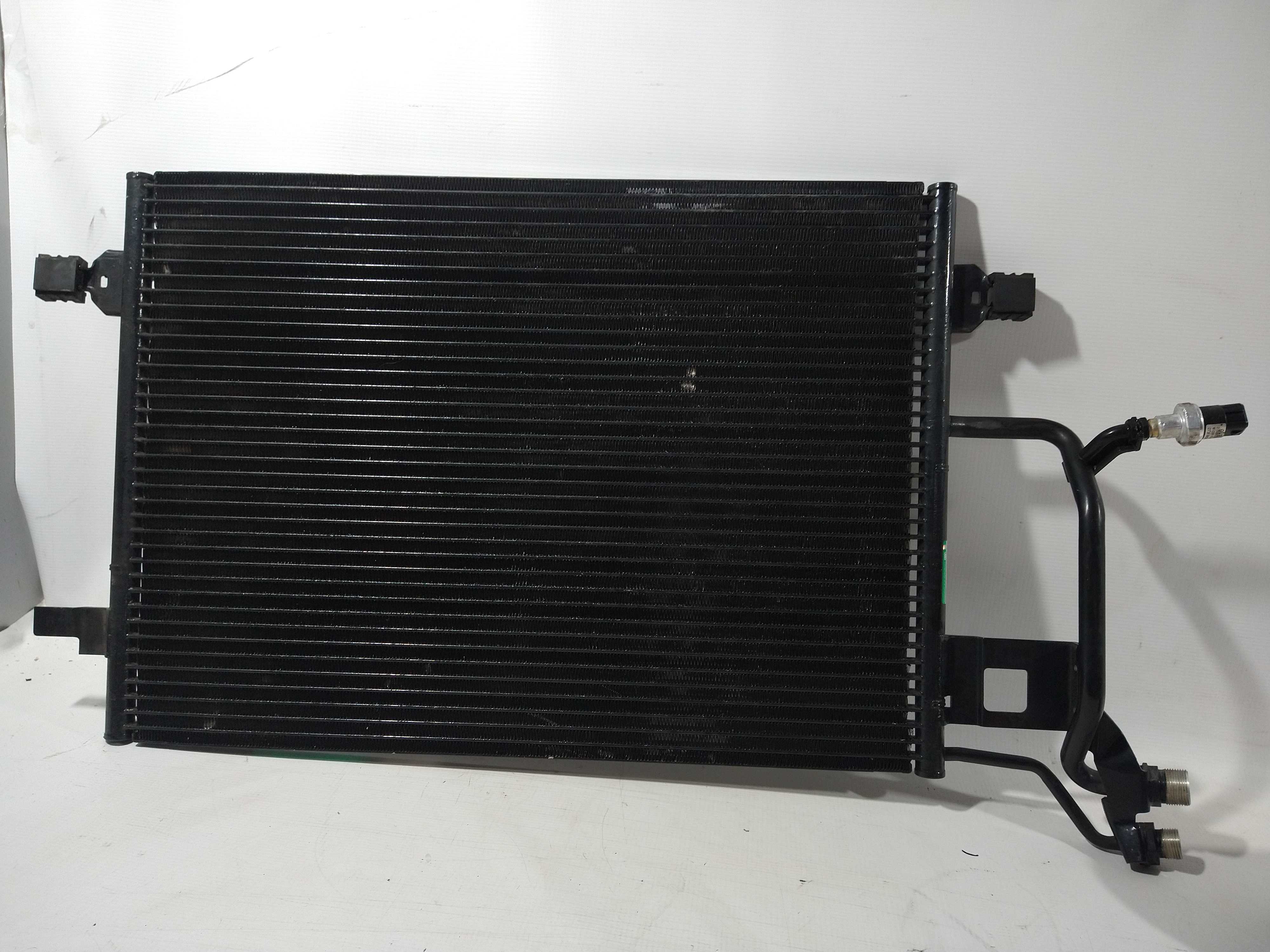 Condensador Do Ar Audi A4 2000 2