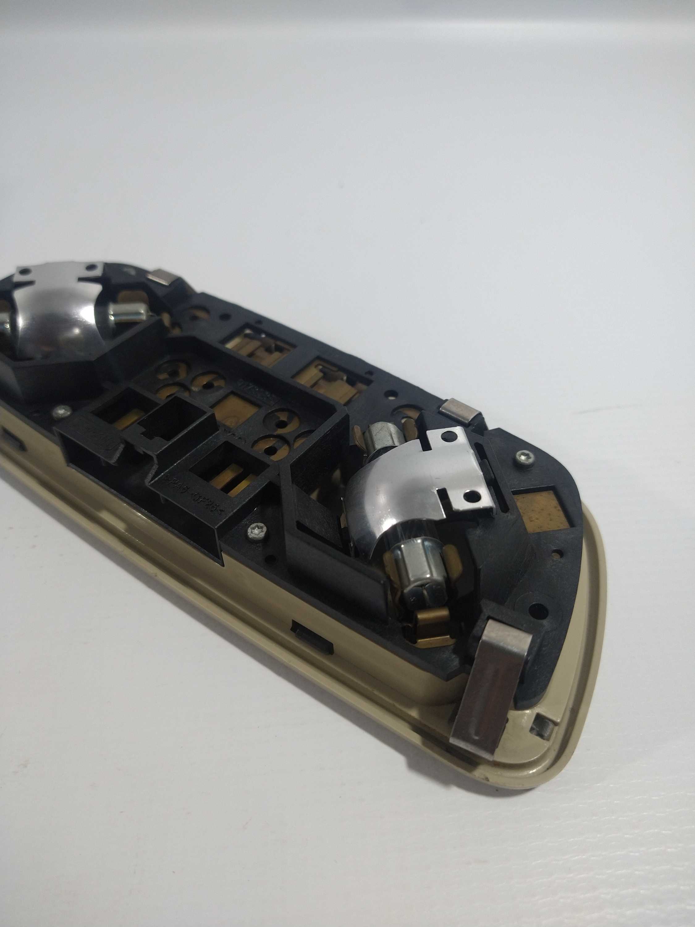 Luz Teto Traseira Volvo Xc90 2010 Usado Original 5