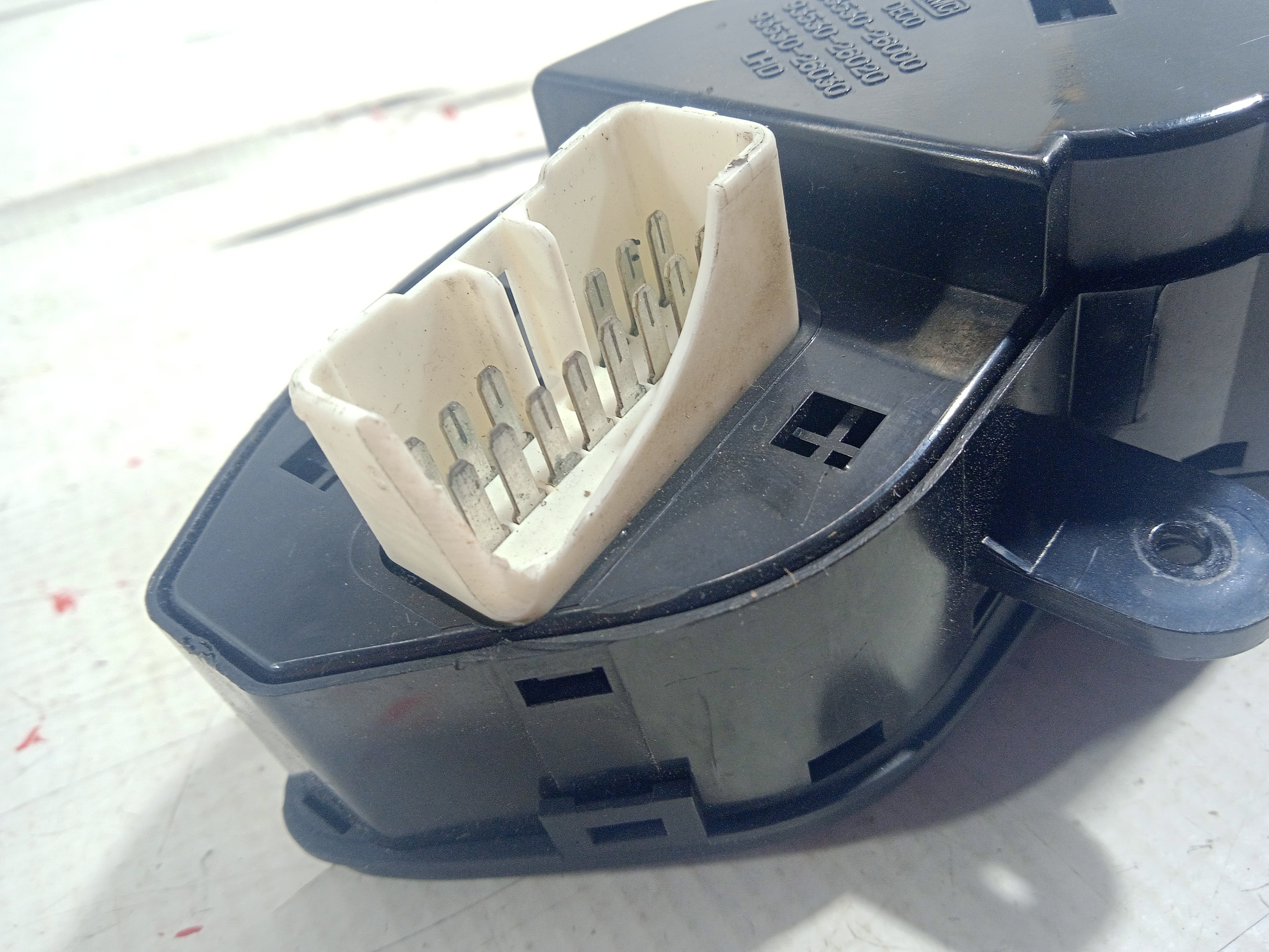 Botão Do Retrovisor Eletrico Santa Fé 2001 Usado C/detalhe 6
