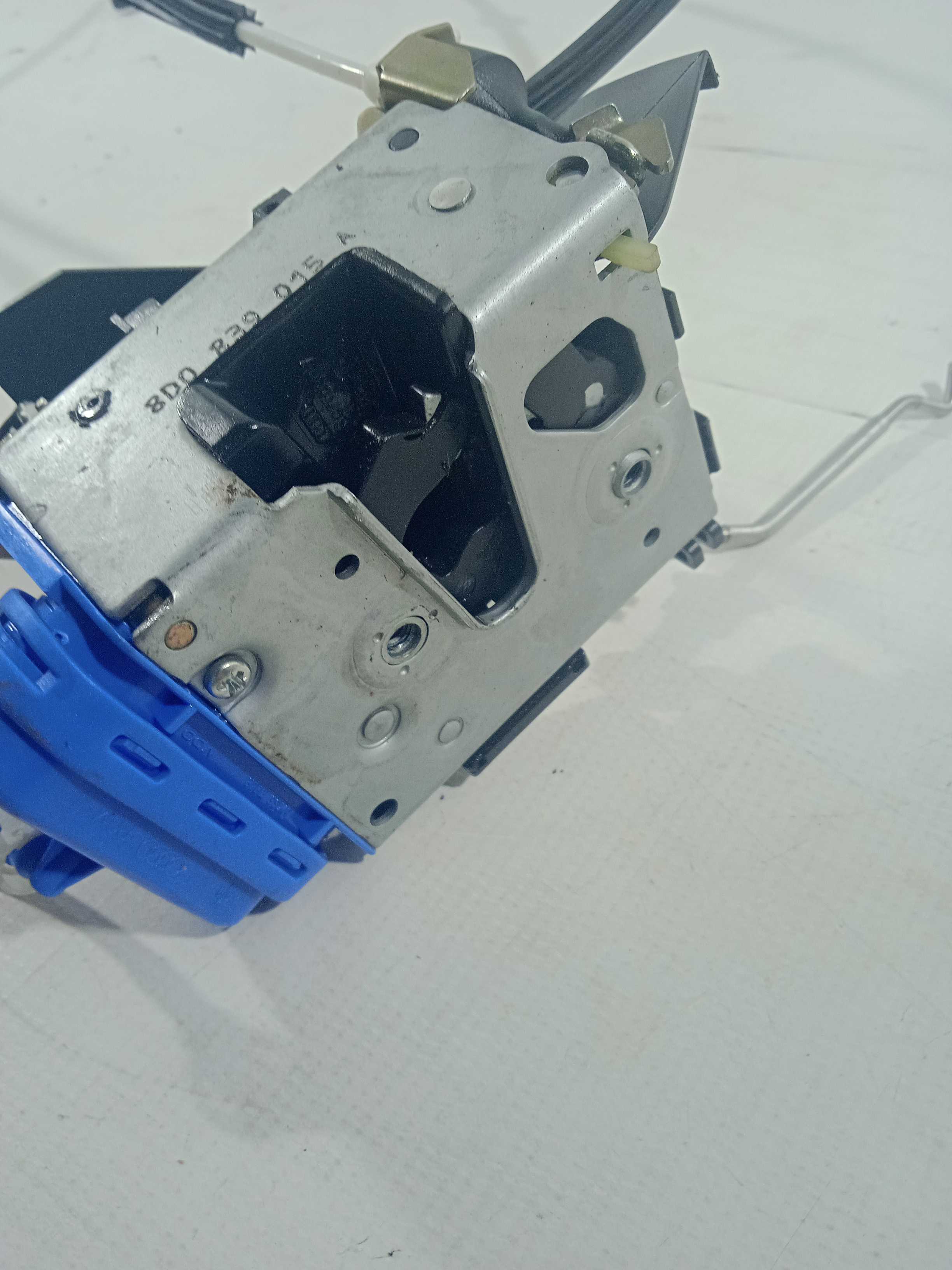 Fechadura Traseira Esquerda Audi A4 93 Á 05 4