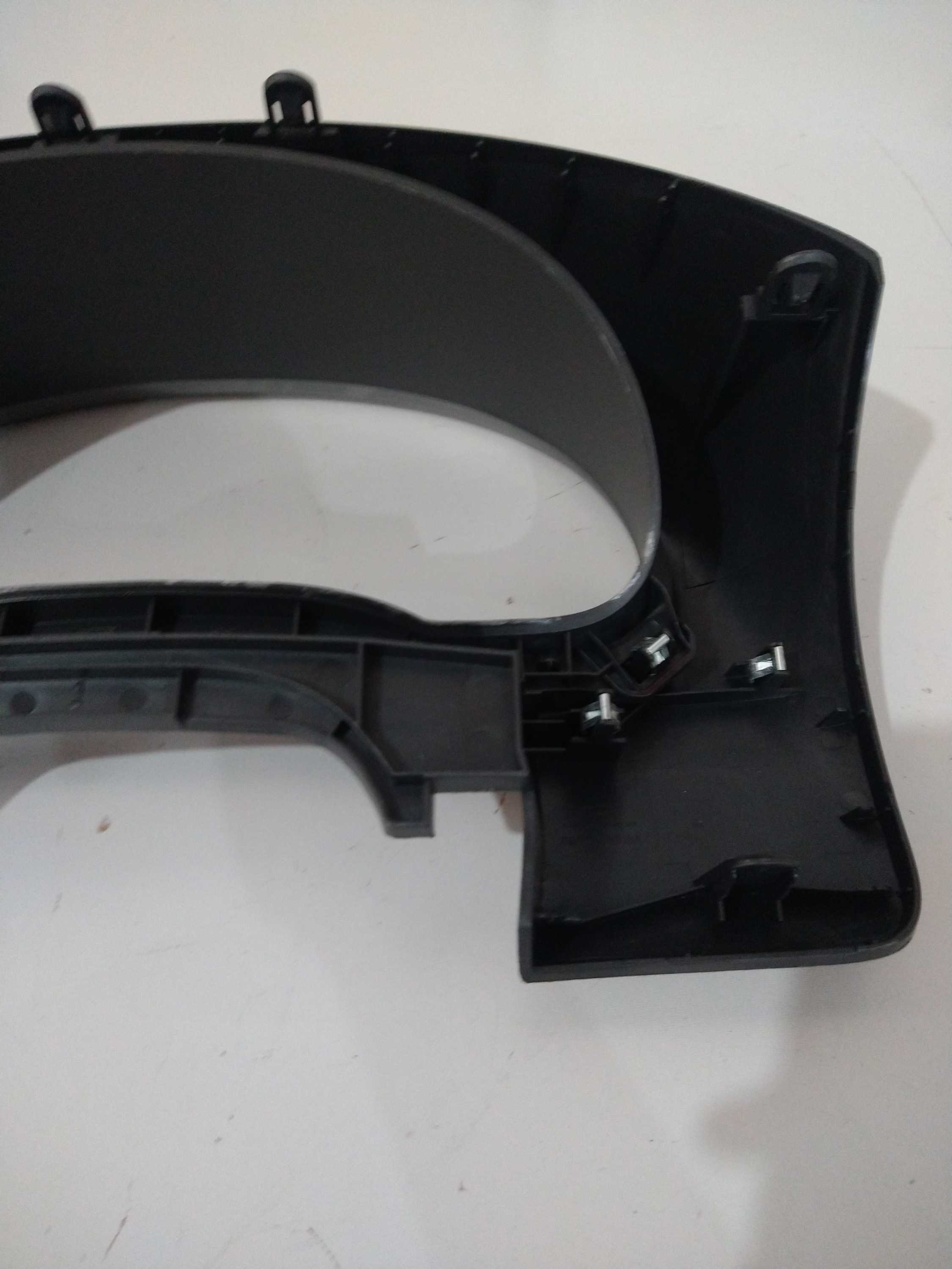 Moldura Acabamento Velocímetro March 2014 Usado Original 2