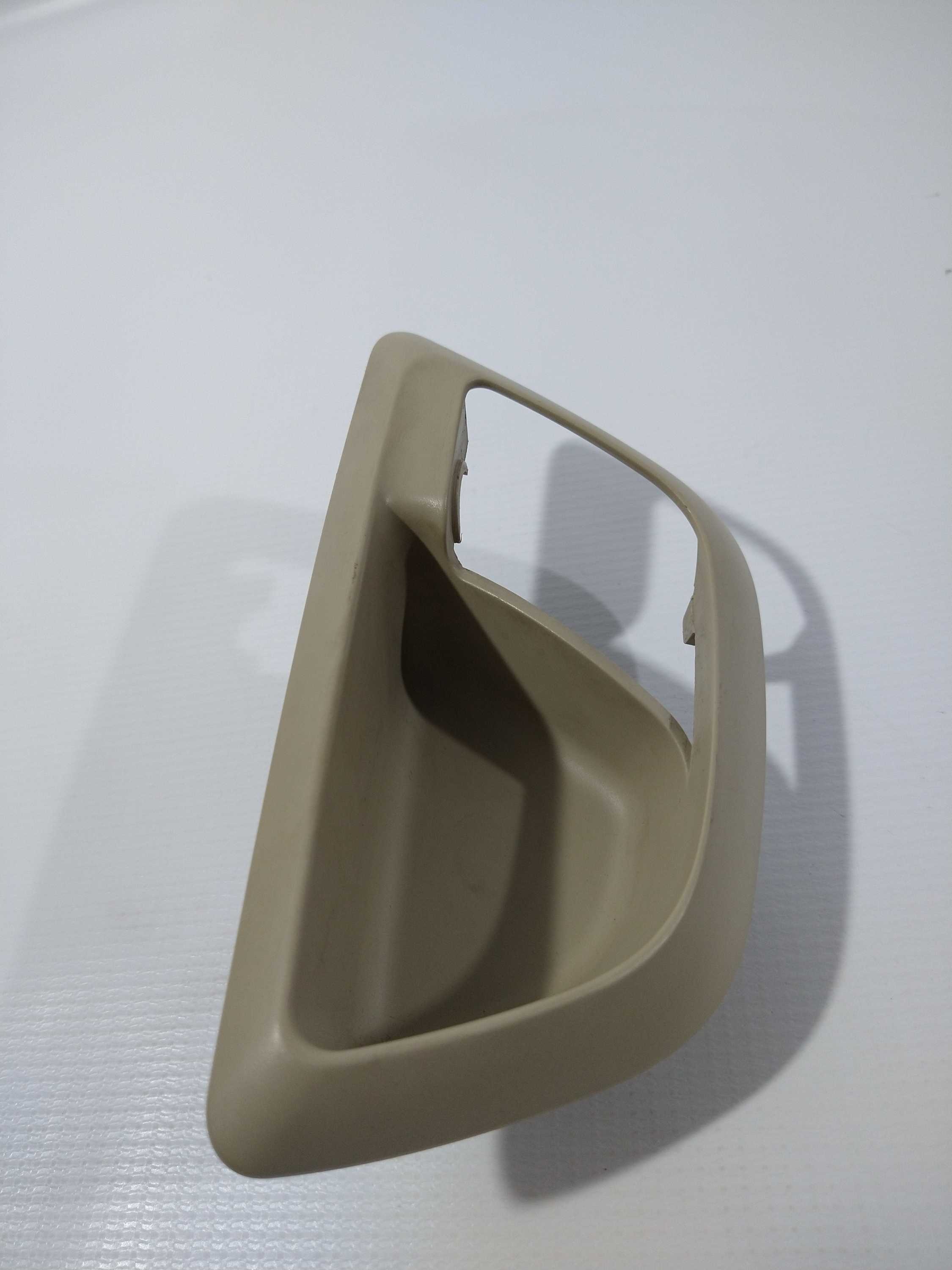 Moldura Interna Maçaneta Traseira Direita Xc90 2010 Usado Or 6