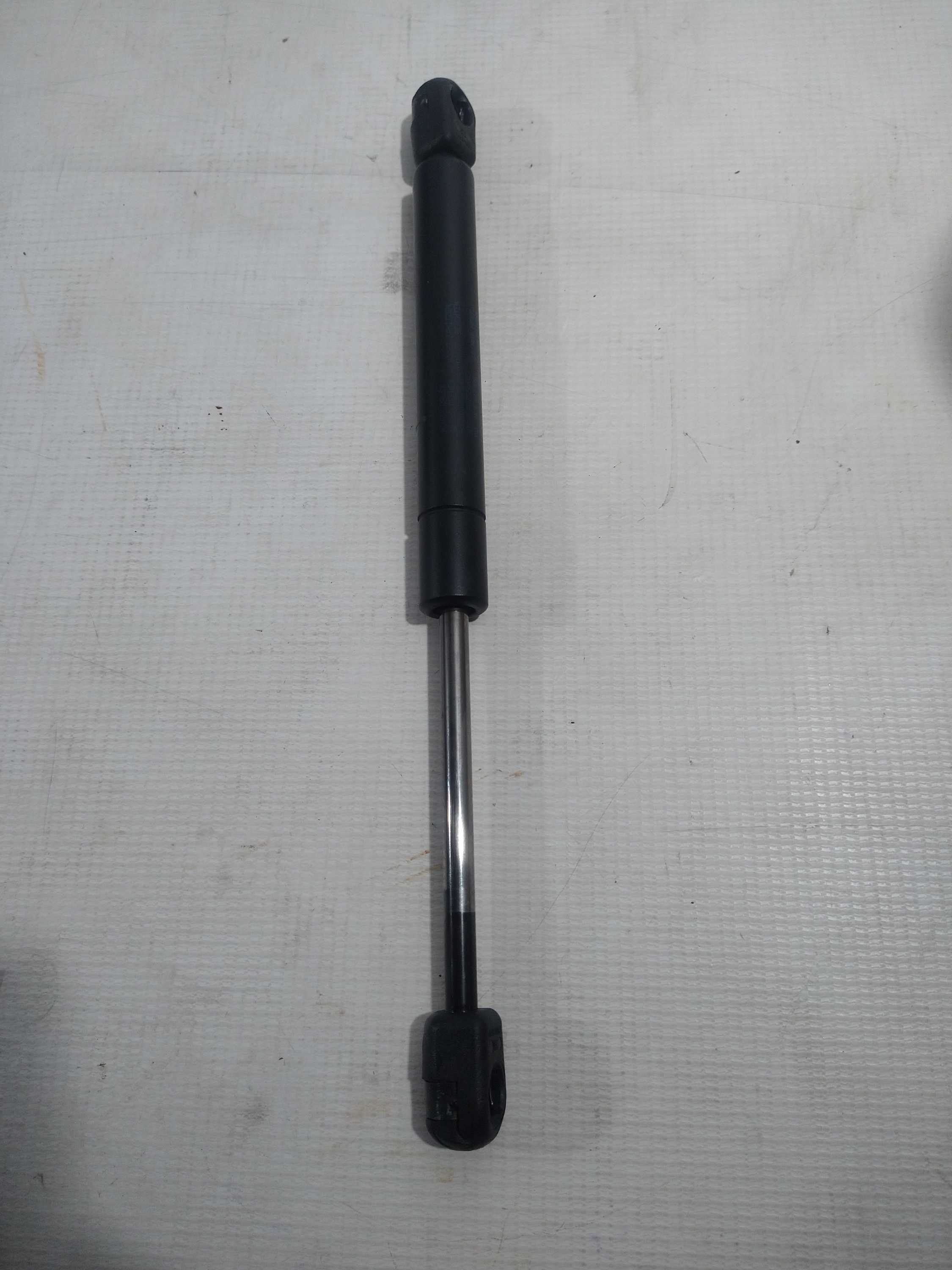 Amortecedor Da Tampa Traseira Audi A4 2001! 3