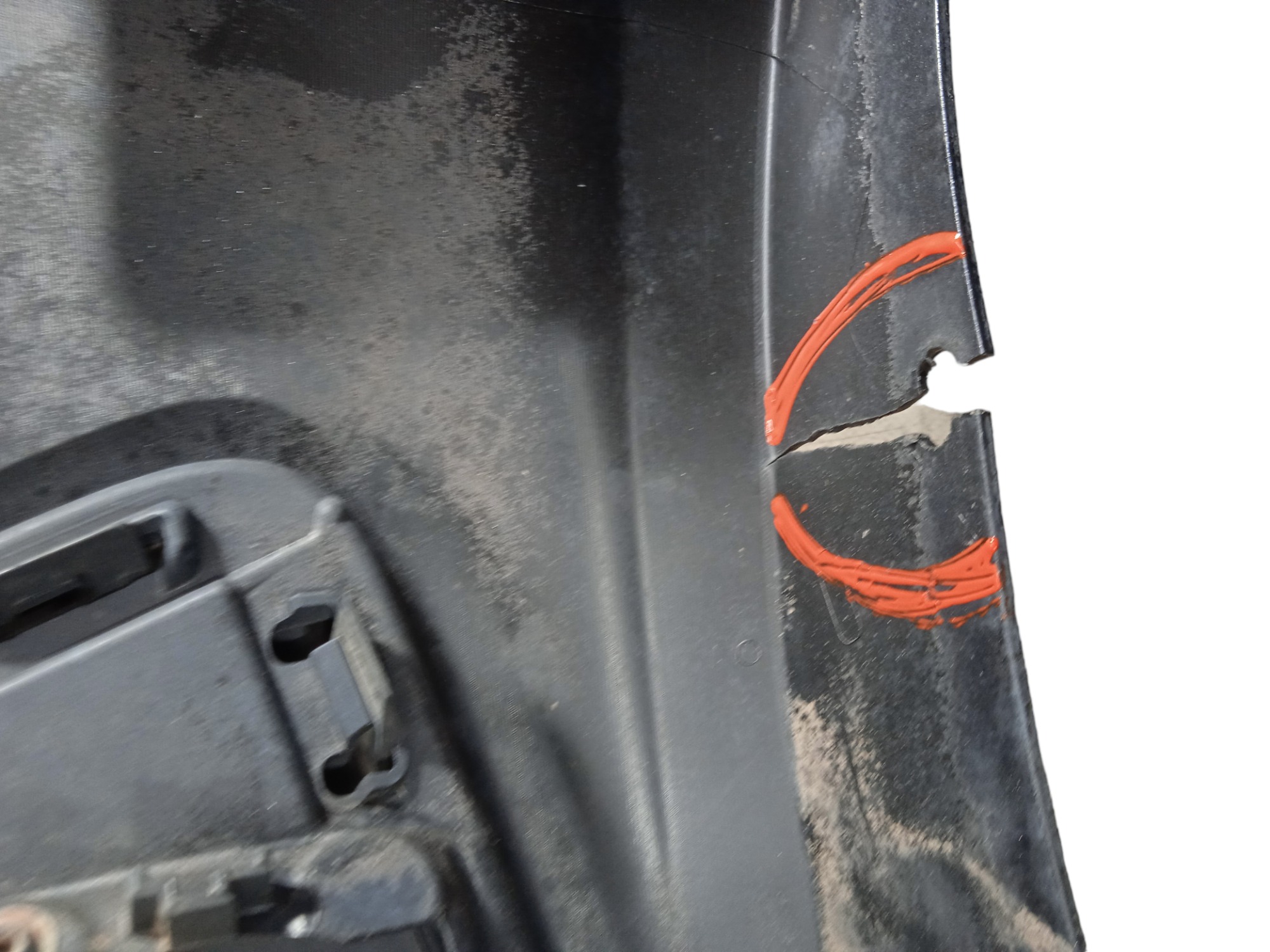 Para-choque Dianteiro Sandero 2013 C/detalhes Usado  Preto