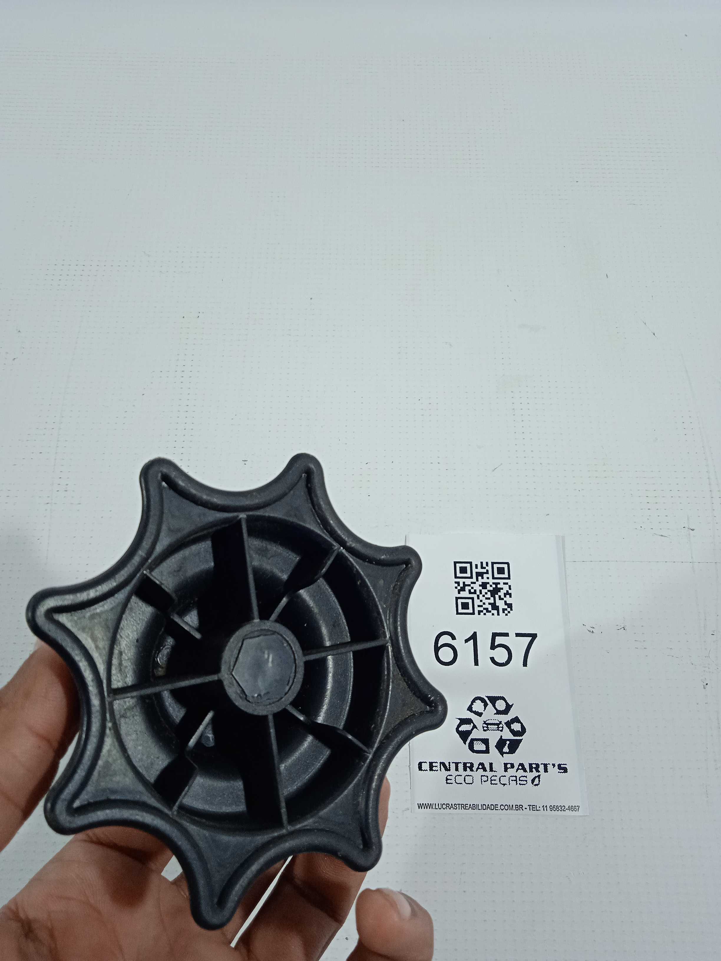 Parafuso Do Estepe Vw Gol G5 Usado Original 4