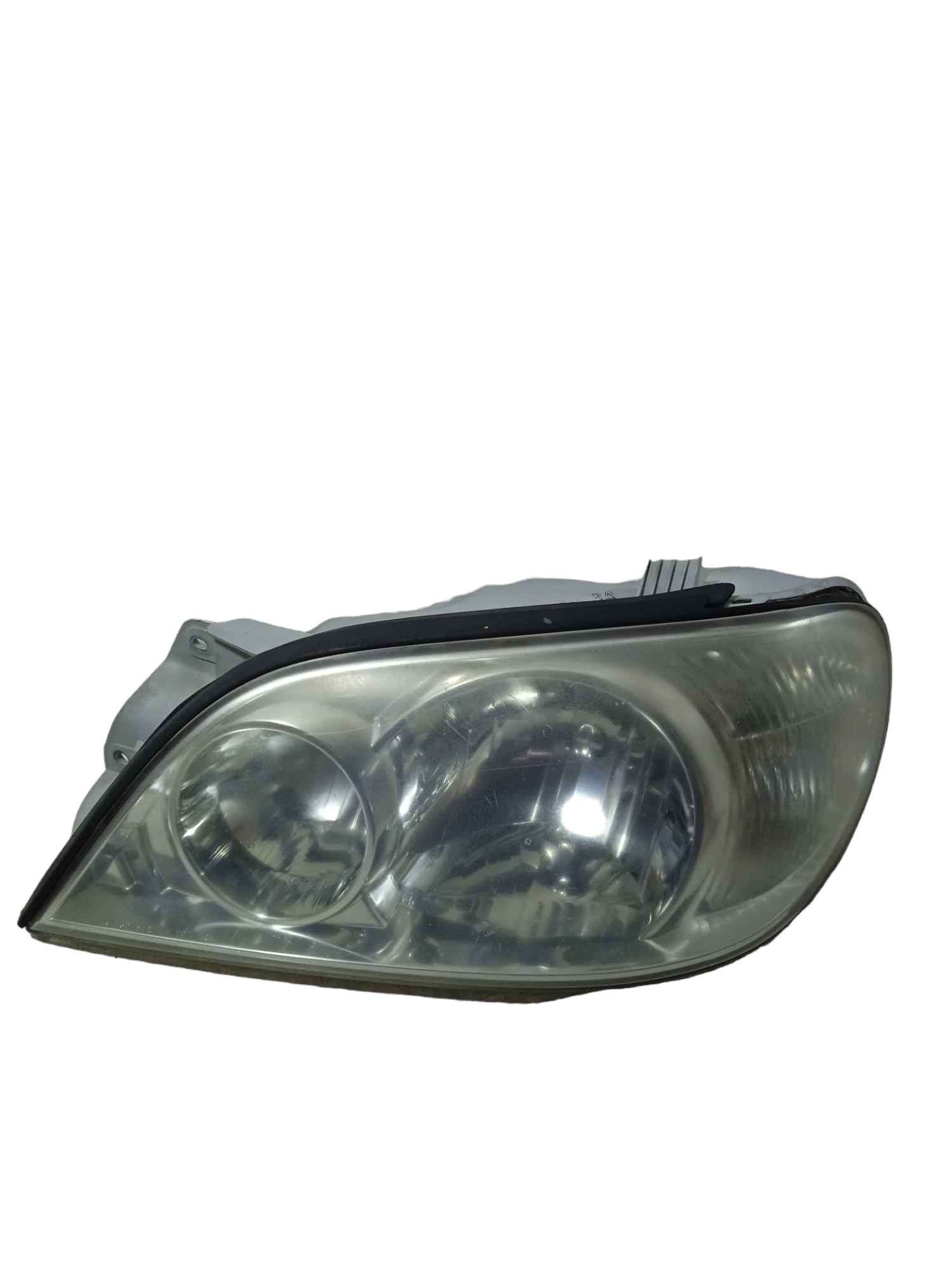 Farol Esquerdo Kia Carnival 2006 C/detalhe Usado
