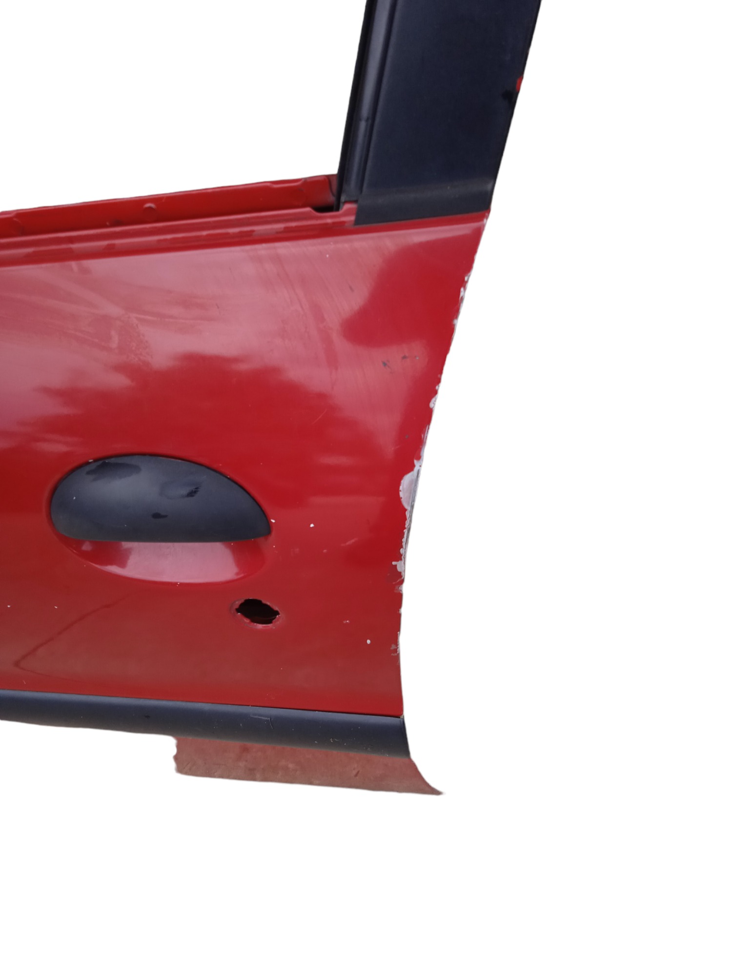 Porta Esquerda Peugeot Hoggar,206,207 2013 Usado C/detalhe  – Dianteira – Esquerda – Vermelha 2