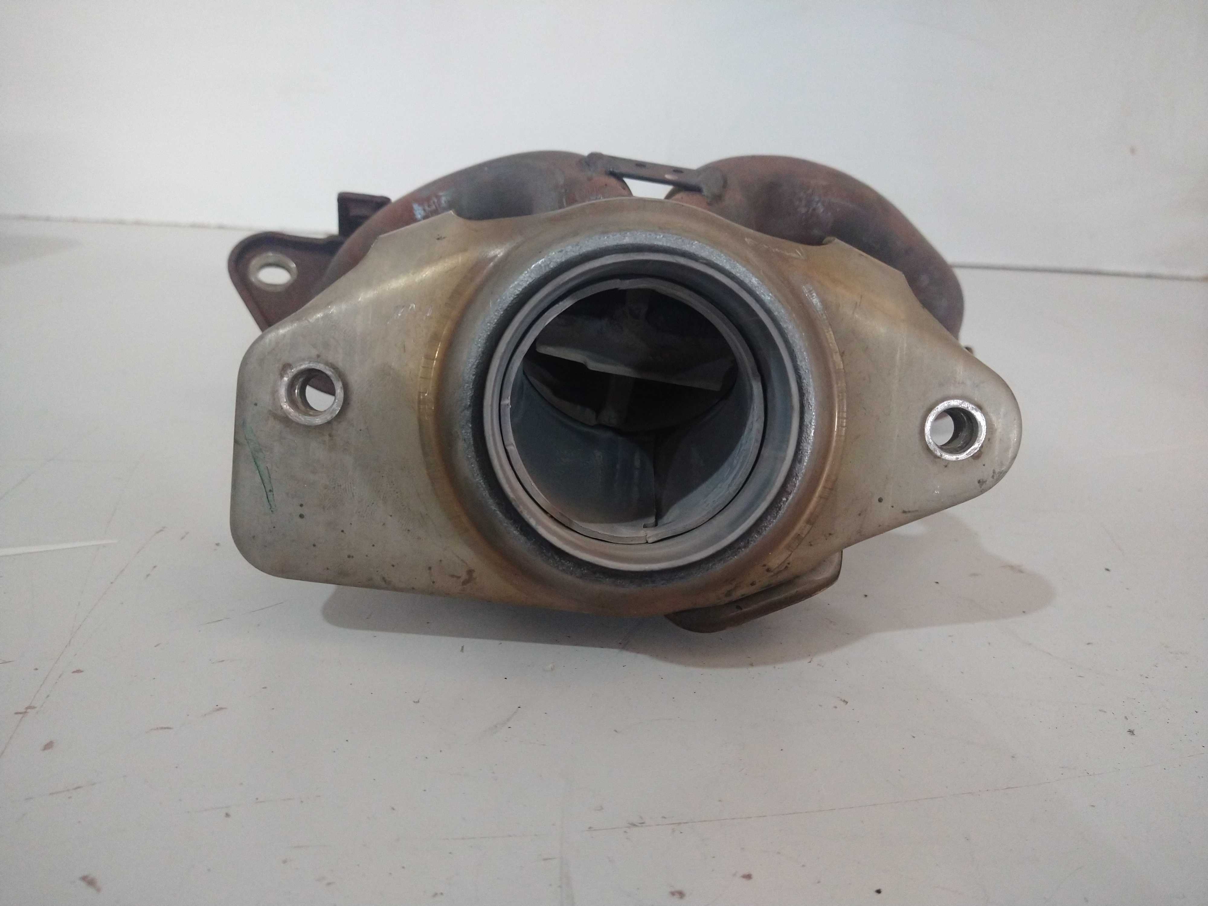 Coletor Escape March Versa 1.6 4cc 2014 Usado Original 3