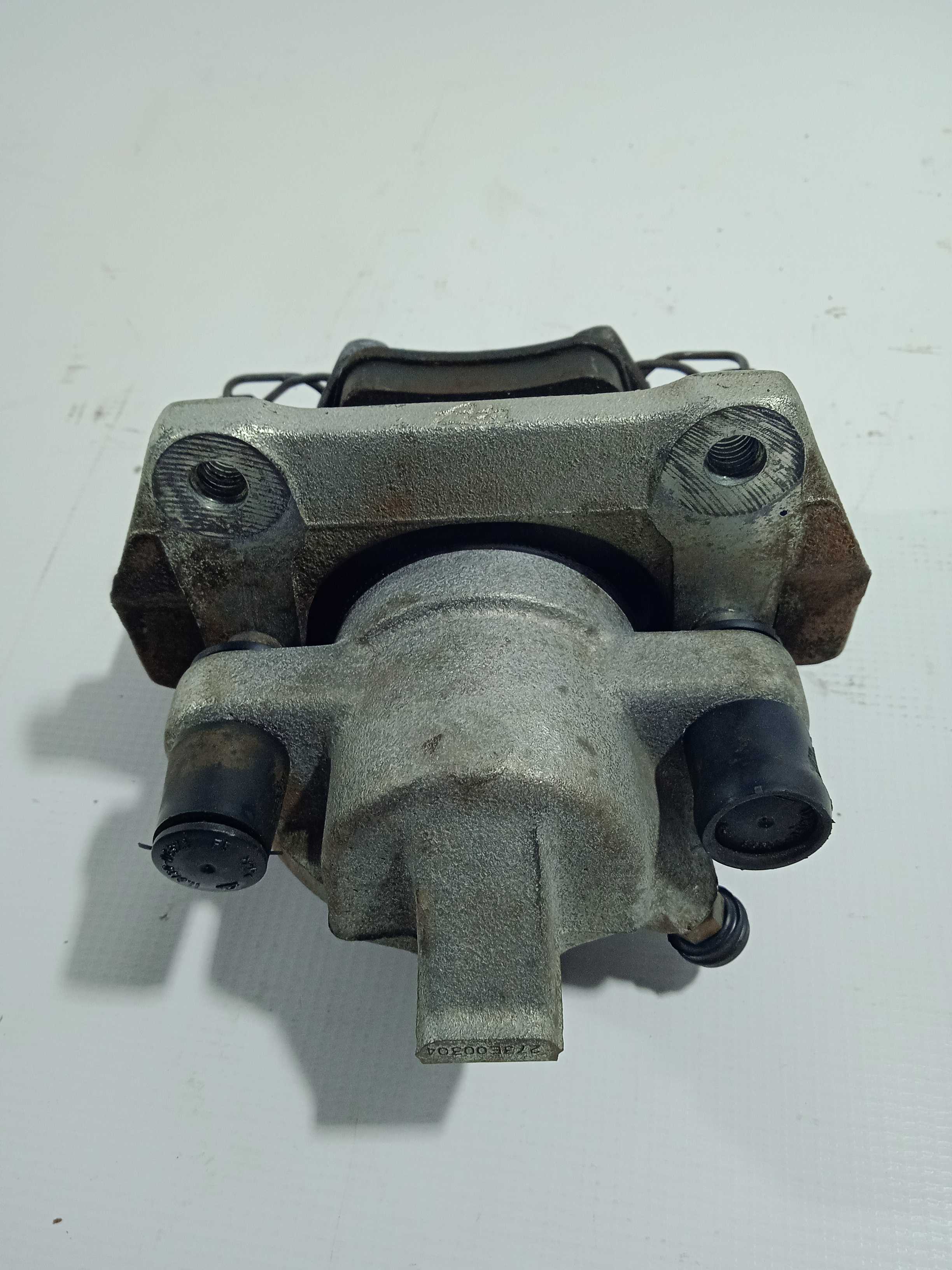 Pinça De Freio Traseira Lado Esquerdo Volvo Xc90 2010 Usado 4