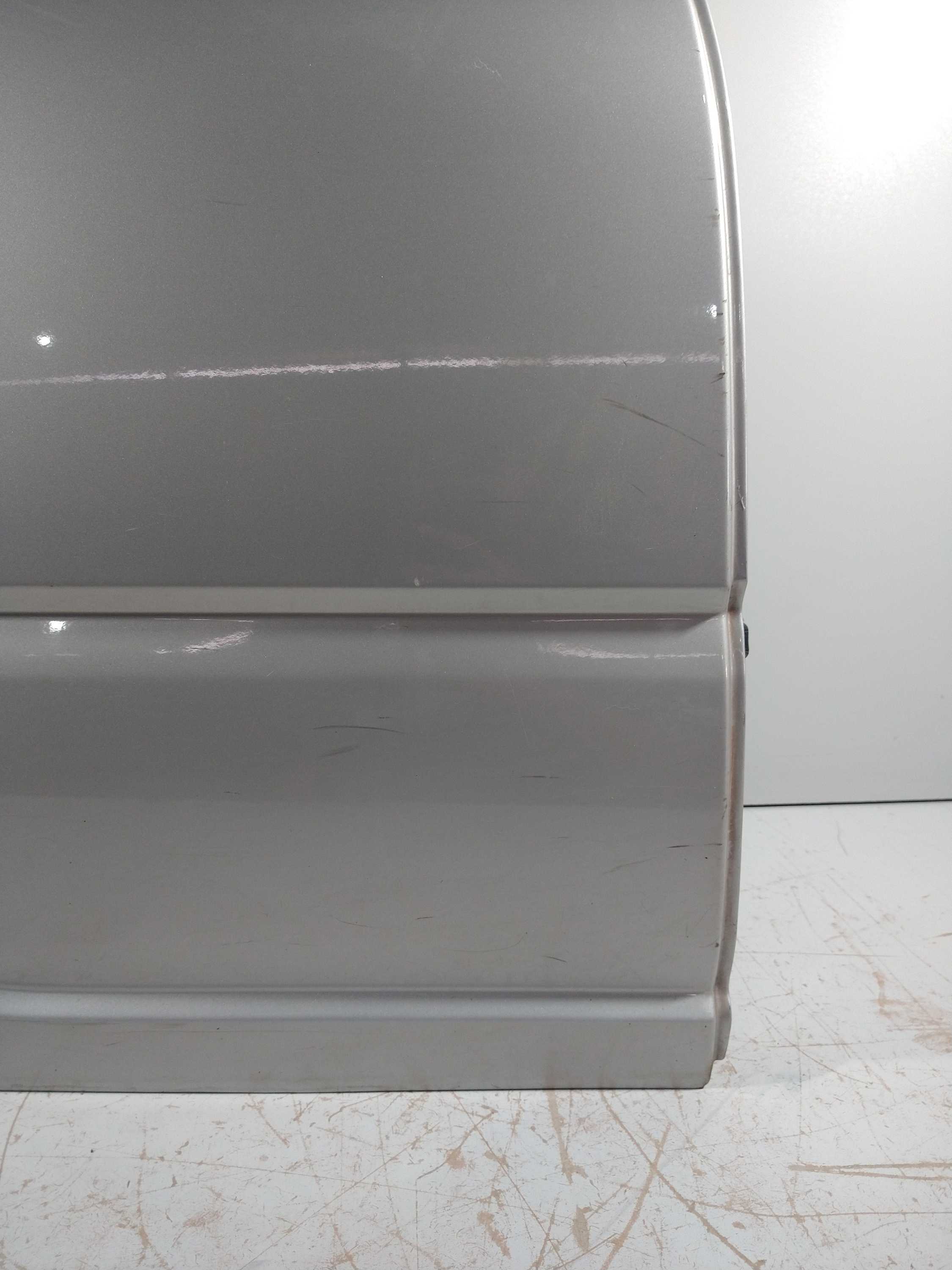 Porta Traseira Direita Fiat Uno Vivace 2013 Usado Origin Traseira Direita Prateado