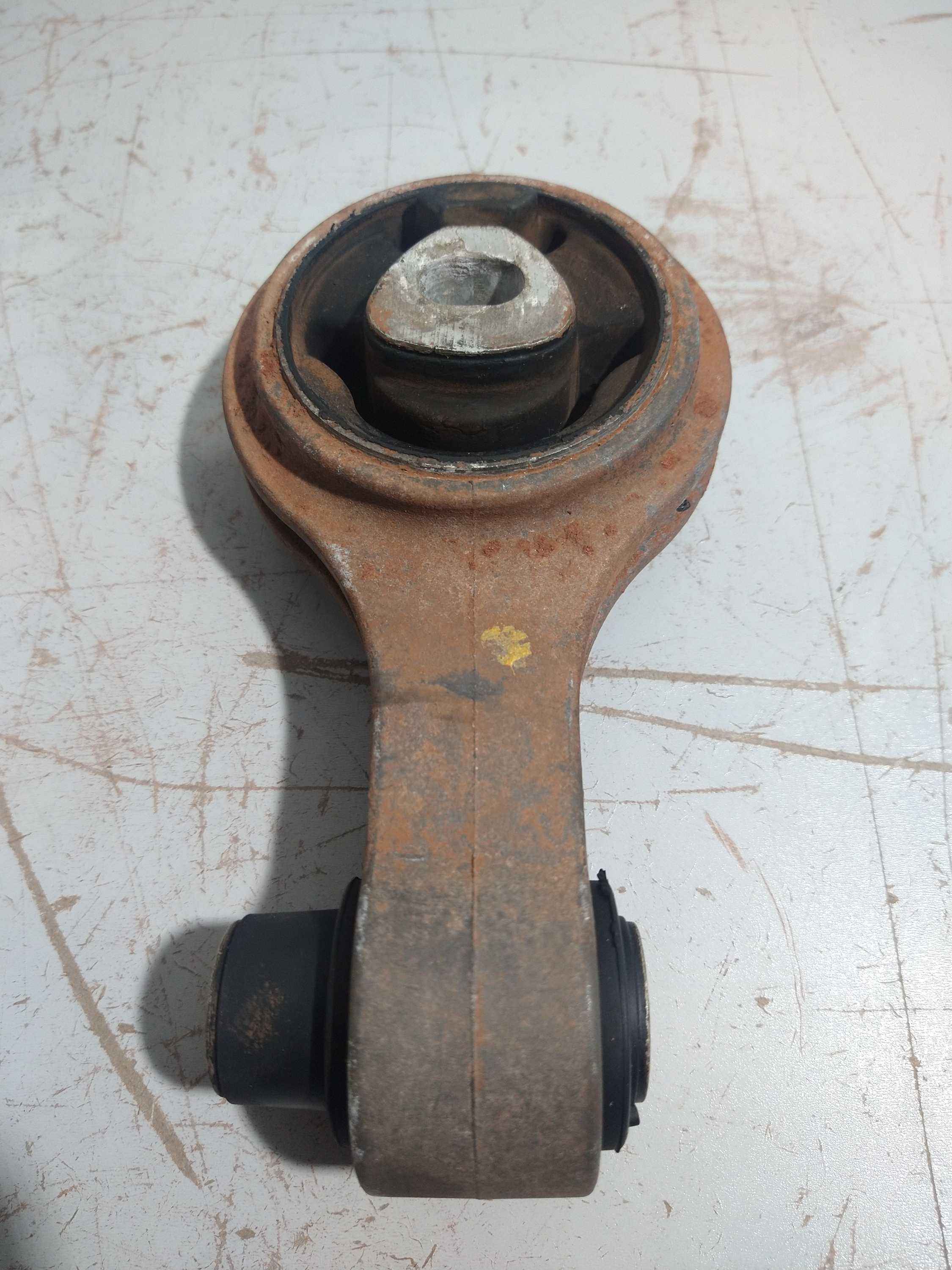 Coxim Motor Inferior Uno Vivace 1.0 8v Usado Original 2