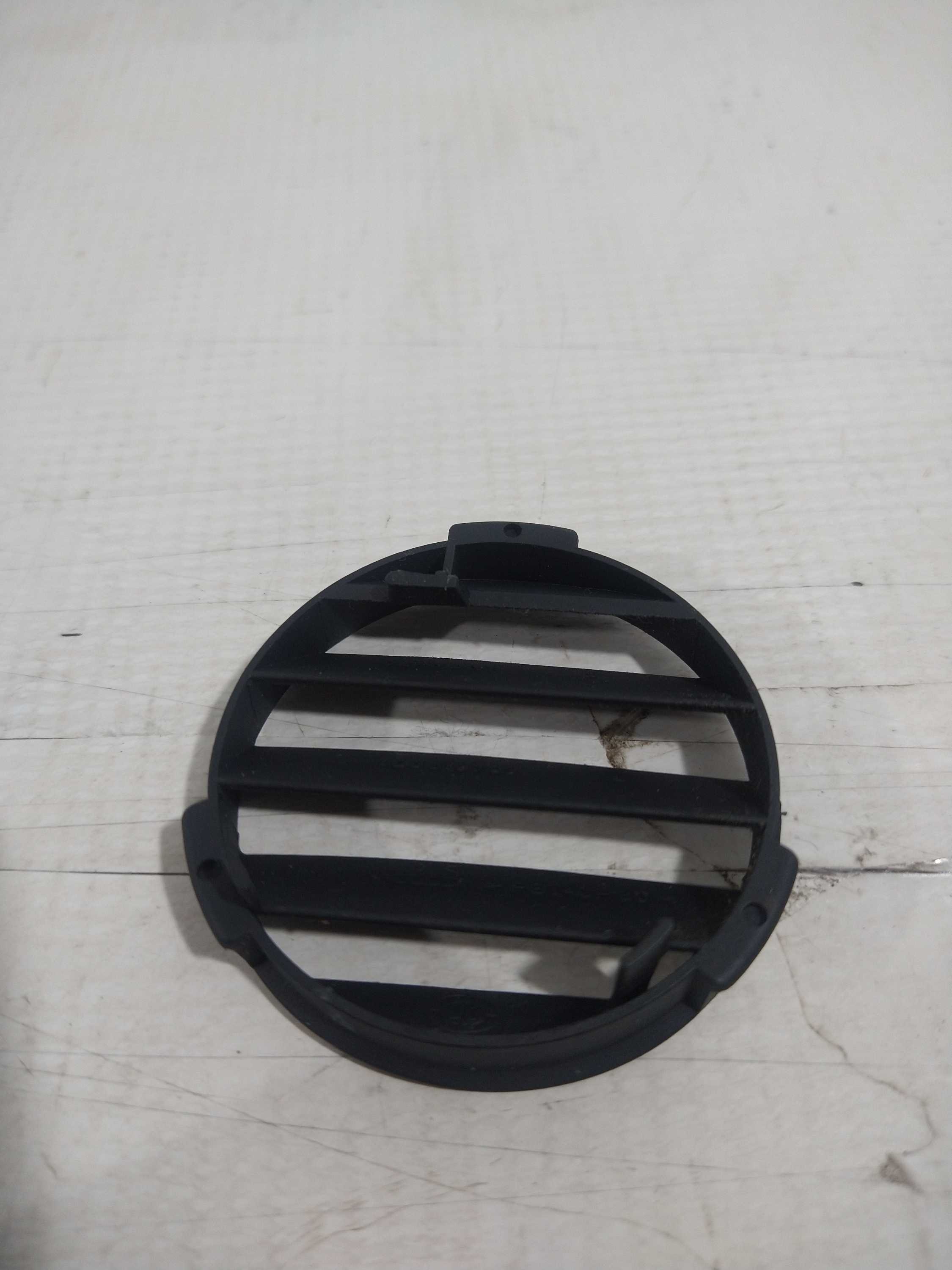Difusor Fixo Superior Esq Painel Audi A4 2001 8d0819793 2