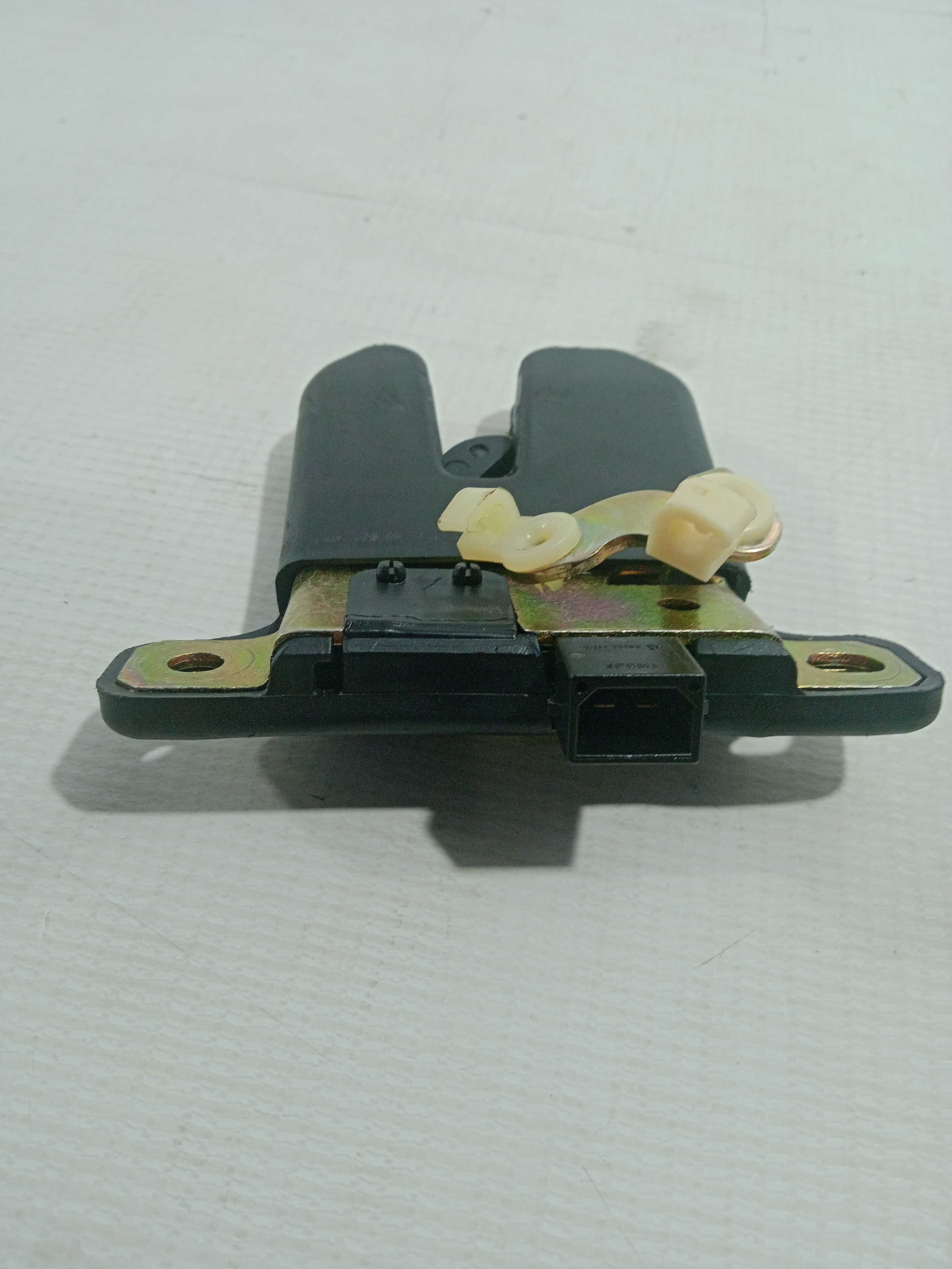Fechadura Elétrica Tampa Porta Malas Audi A4 2001 3