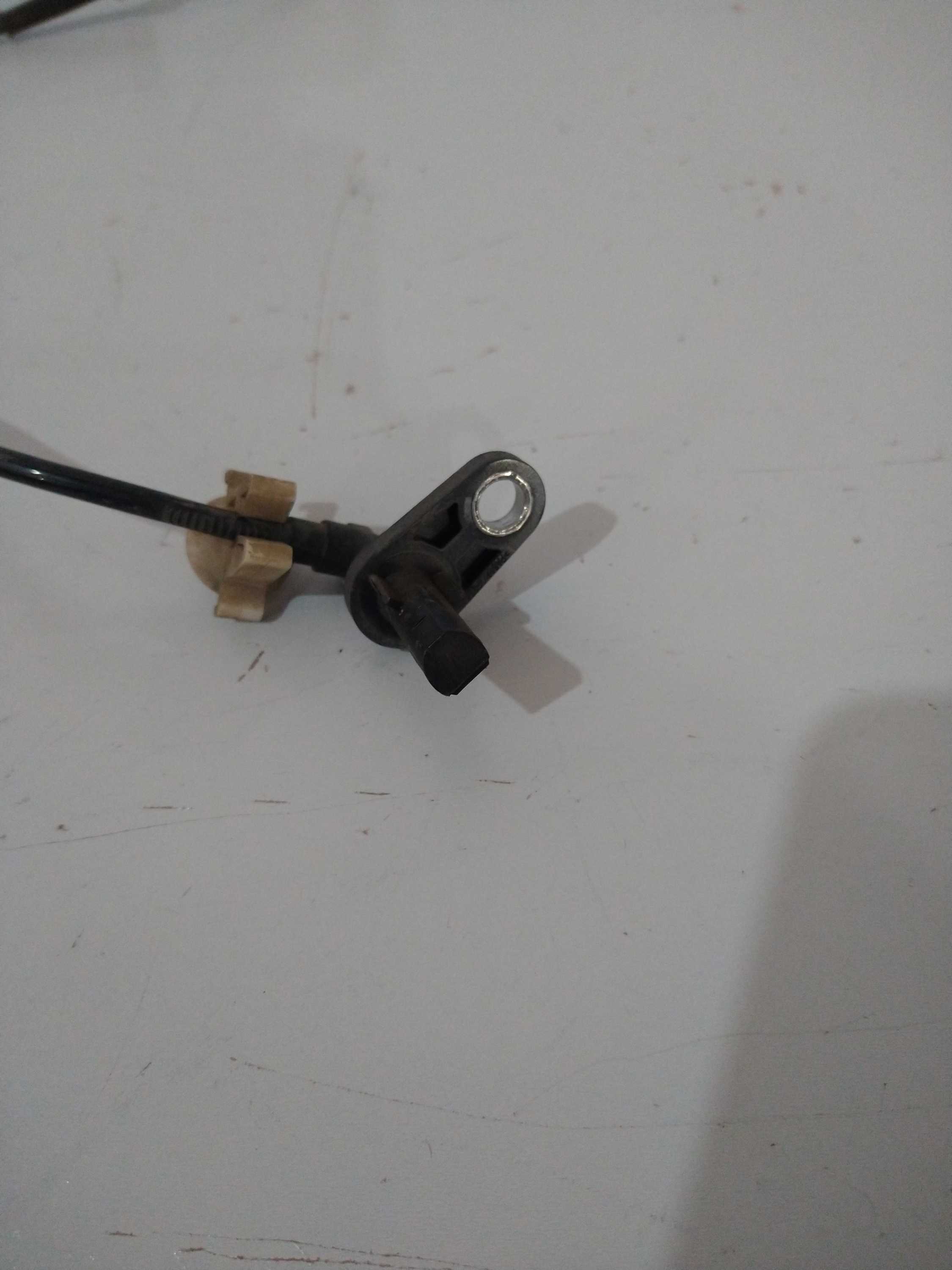 Sensor Abs Traseiro Direito Nissan March Usado Original 3