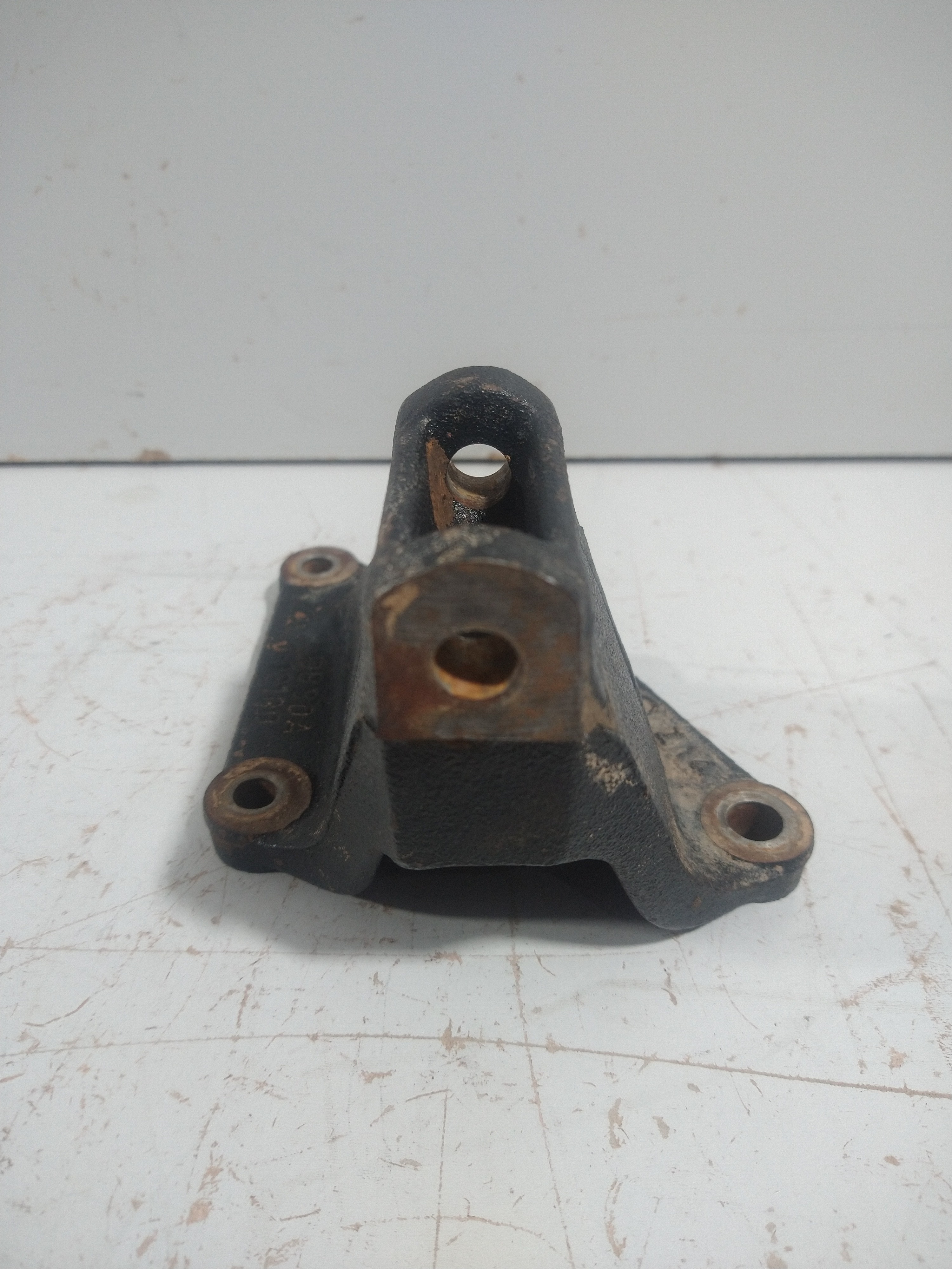 Suporte Inferior Da Bomba Hidráulica Corolla 00 1.8 Usado 2