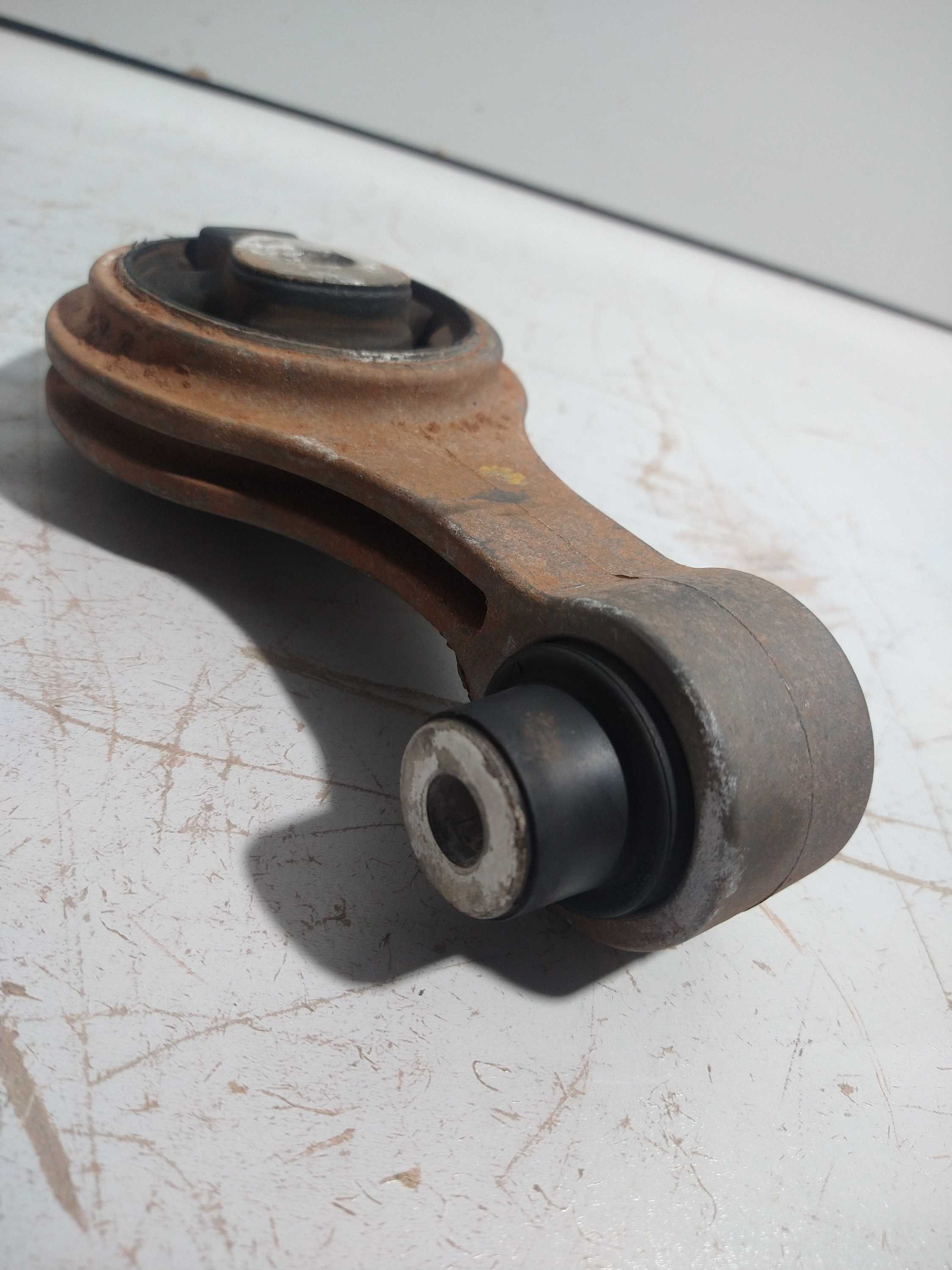 Coxim Motor Inferior Uno Vivace 1.0 8v Usado Original